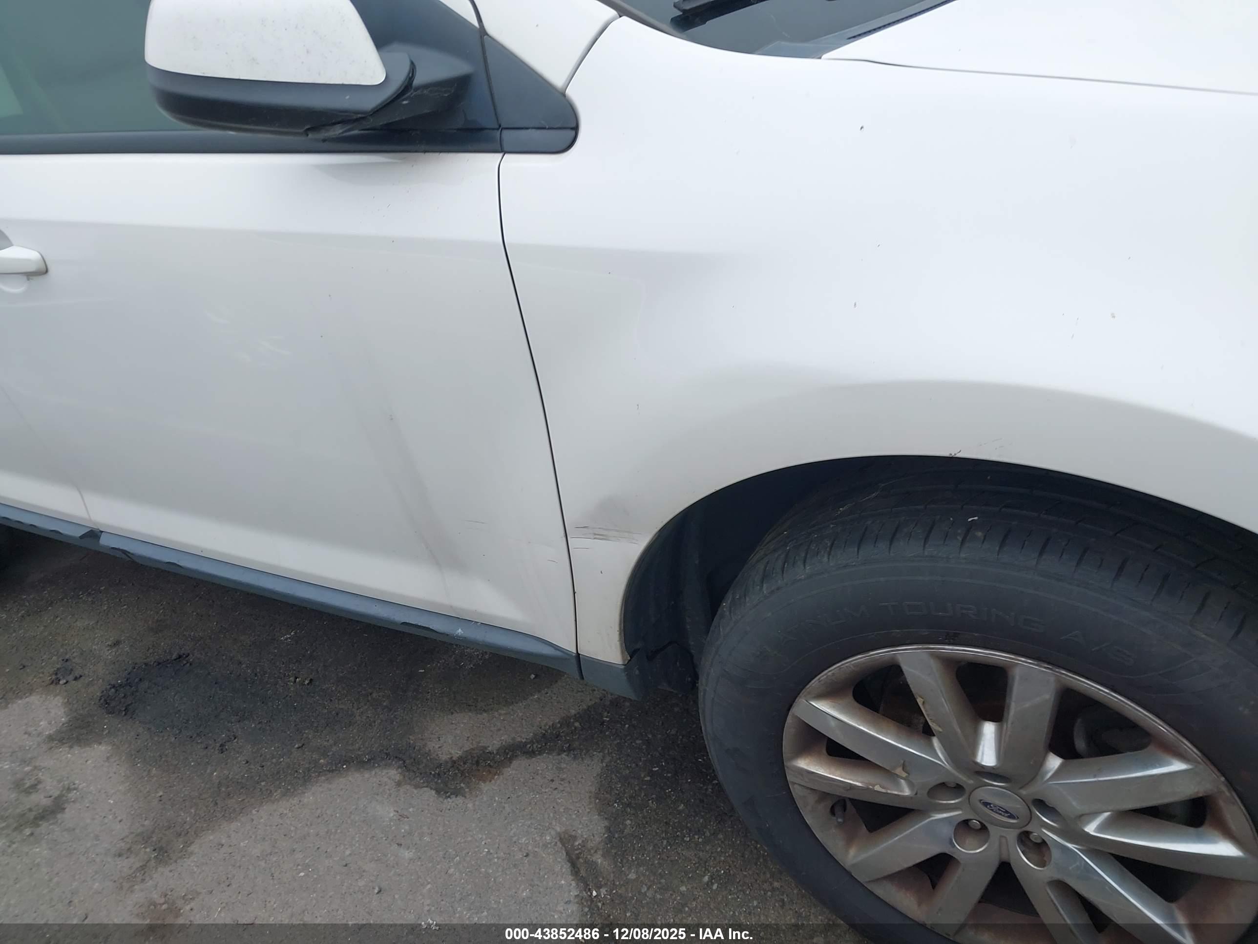 FORD EDGE image 6