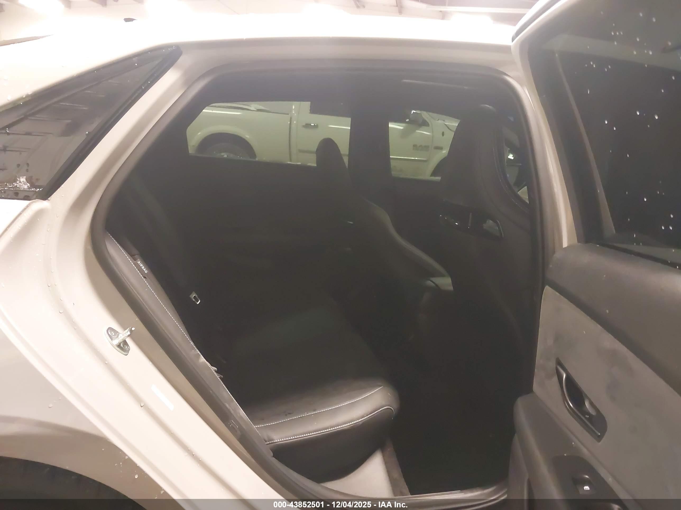 HYUNDAI ELANTRA image 8