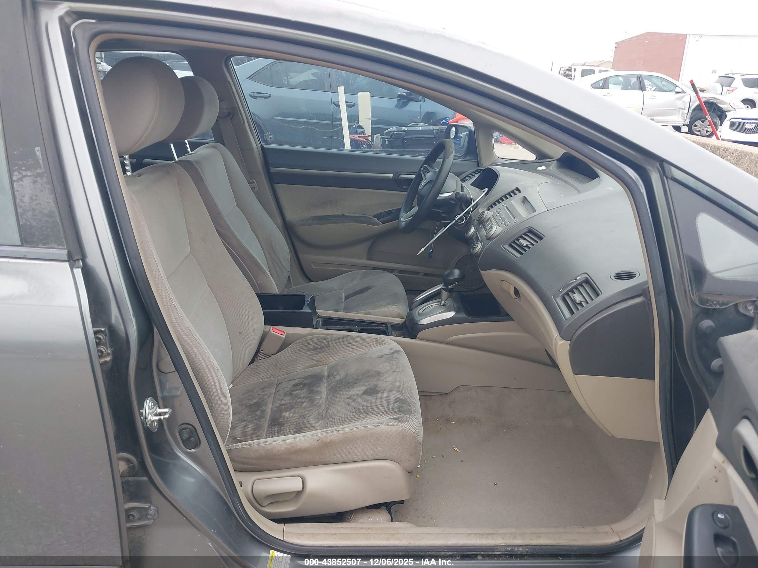 HONDA CIVIC image 5