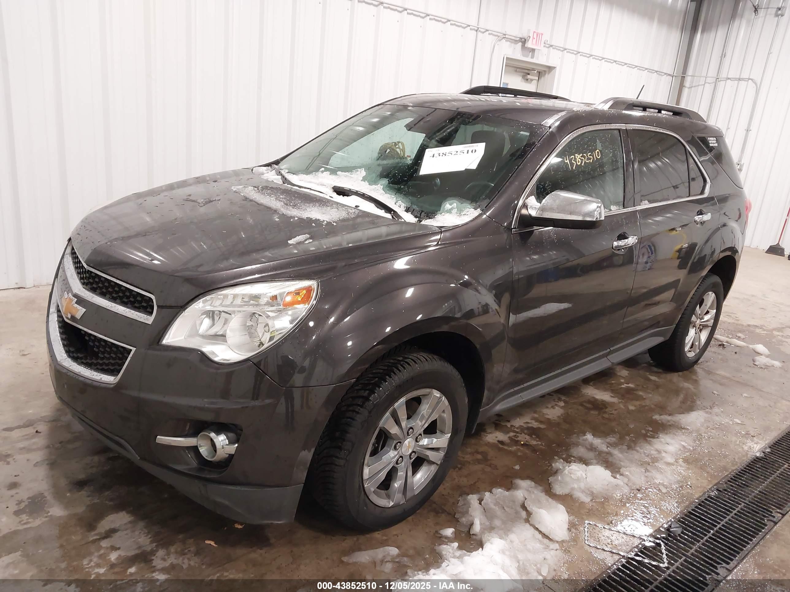 CHEVROLET EQUINOX image 2