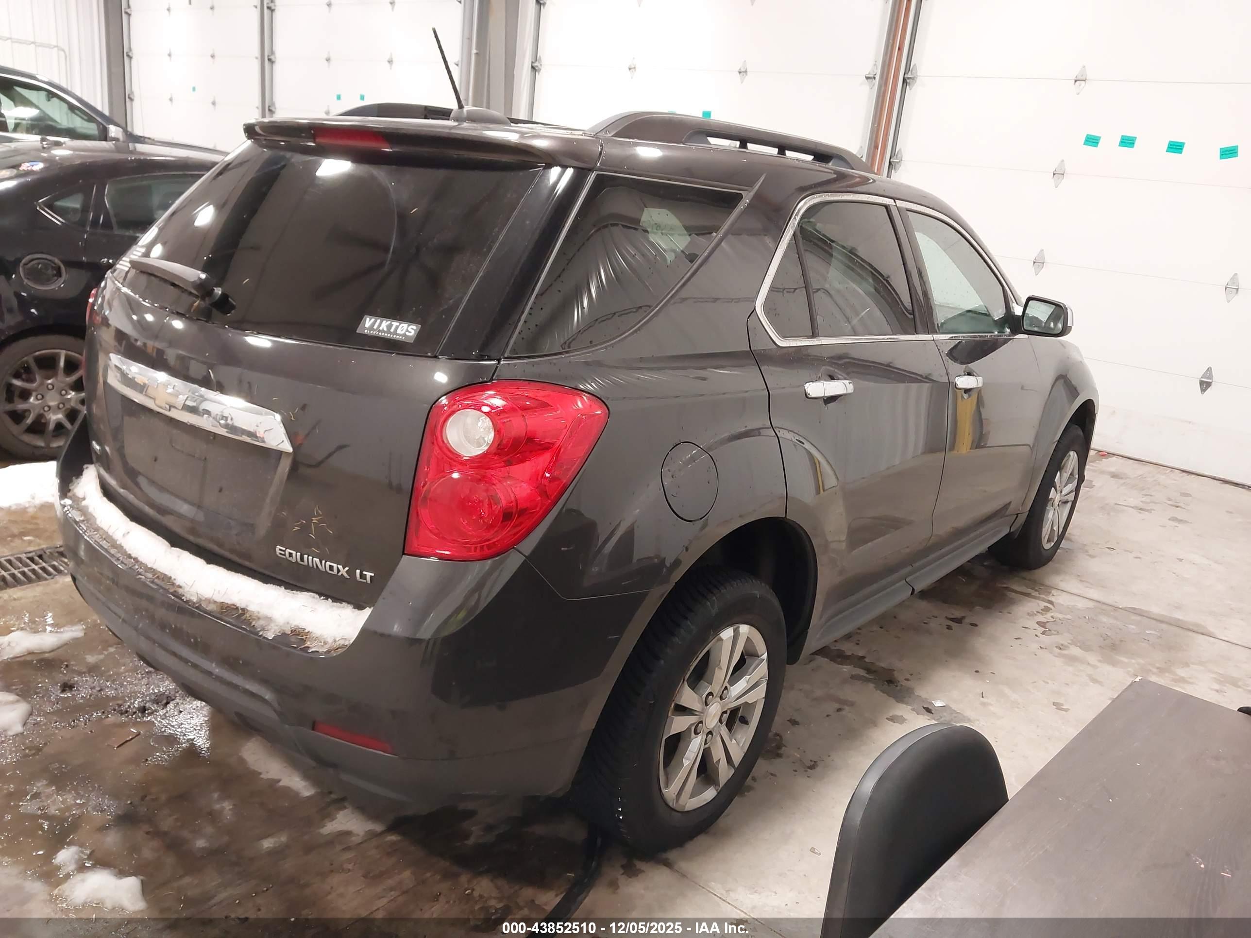 CHEVROLET EQUINOX image 4