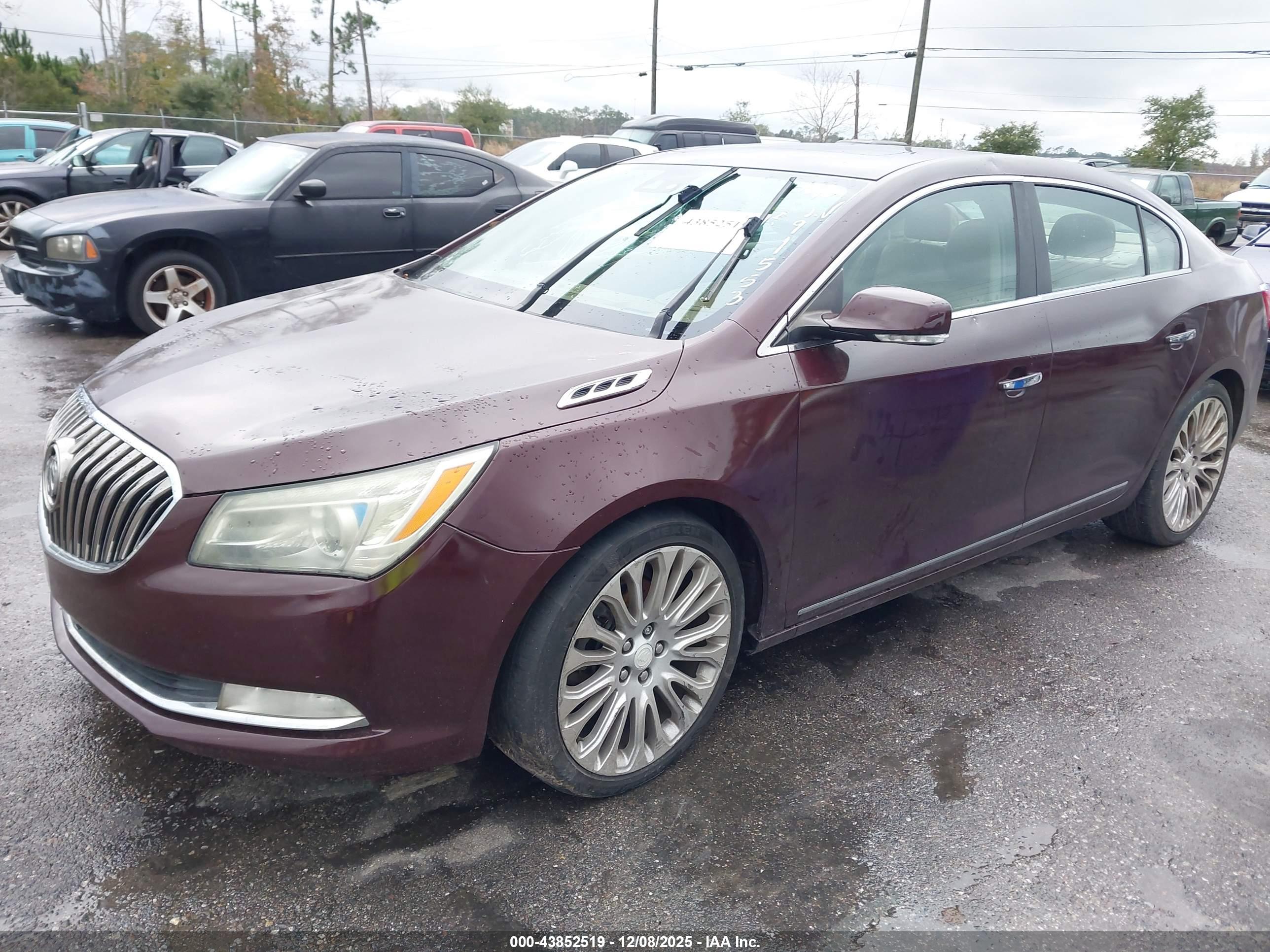 BUICK LACROSSE image 2