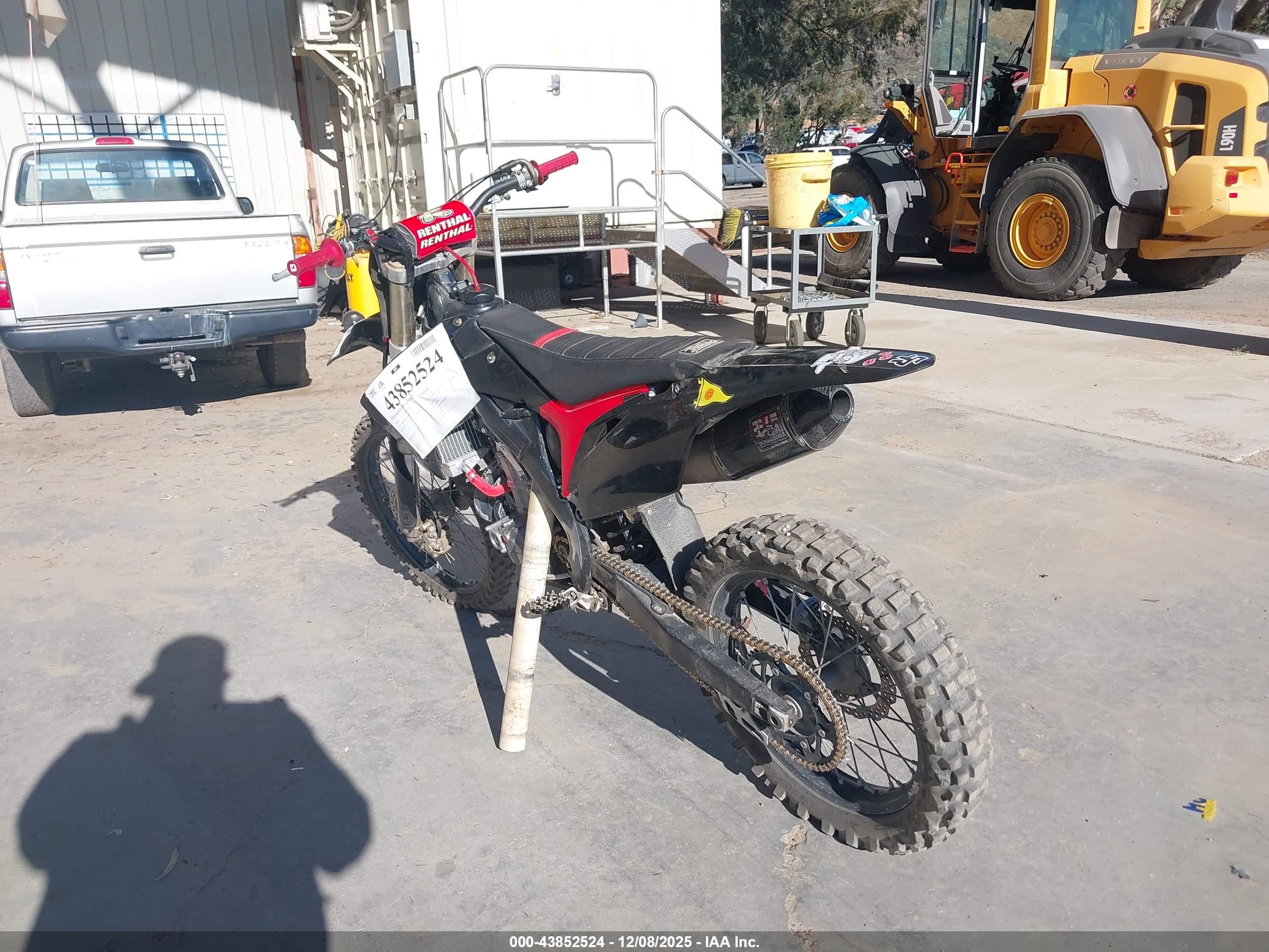 HONDA CRF450 image 3