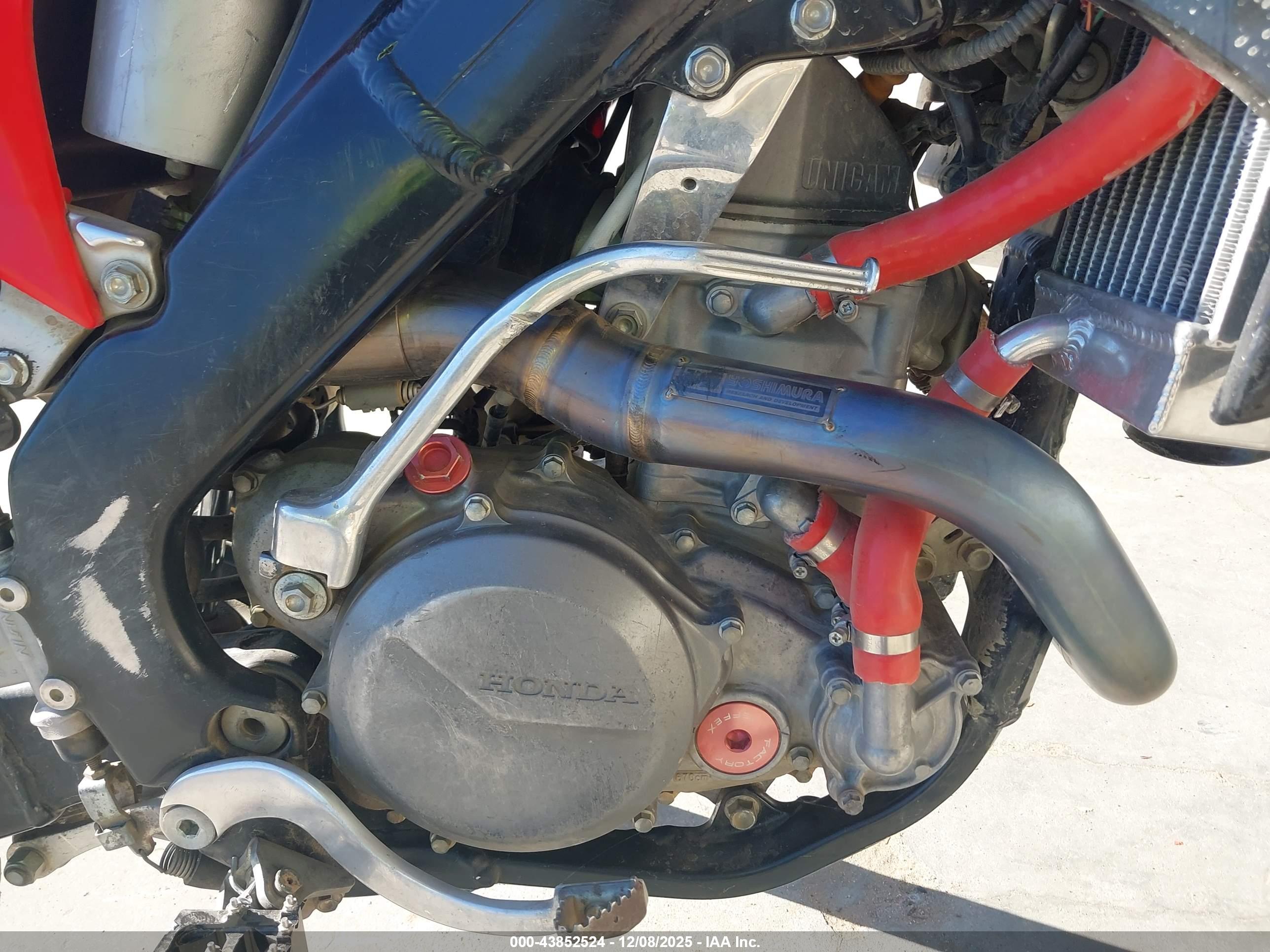 HONDA CRF450 image 8