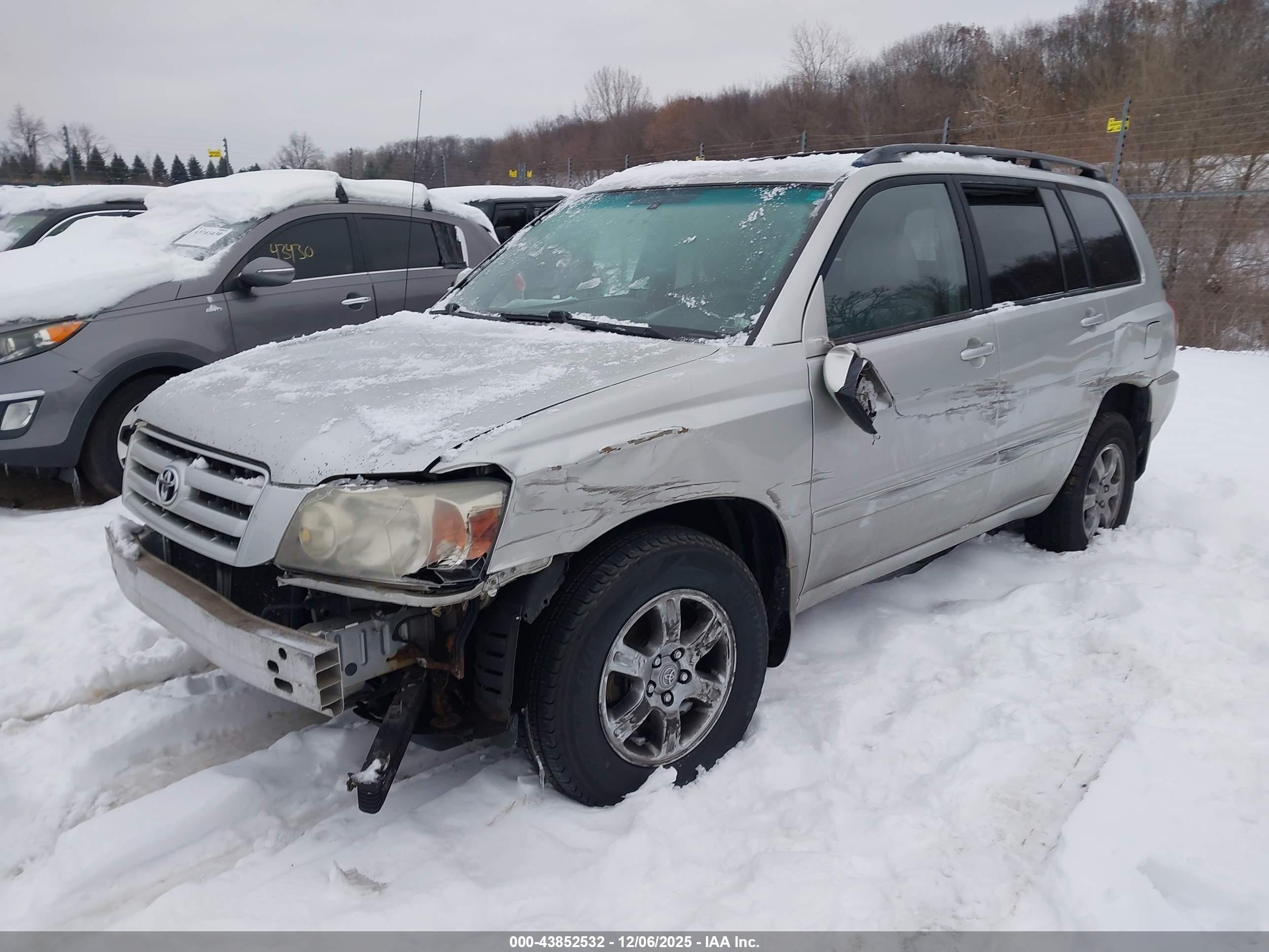 TOYOTA HIGHLANDER image 2
