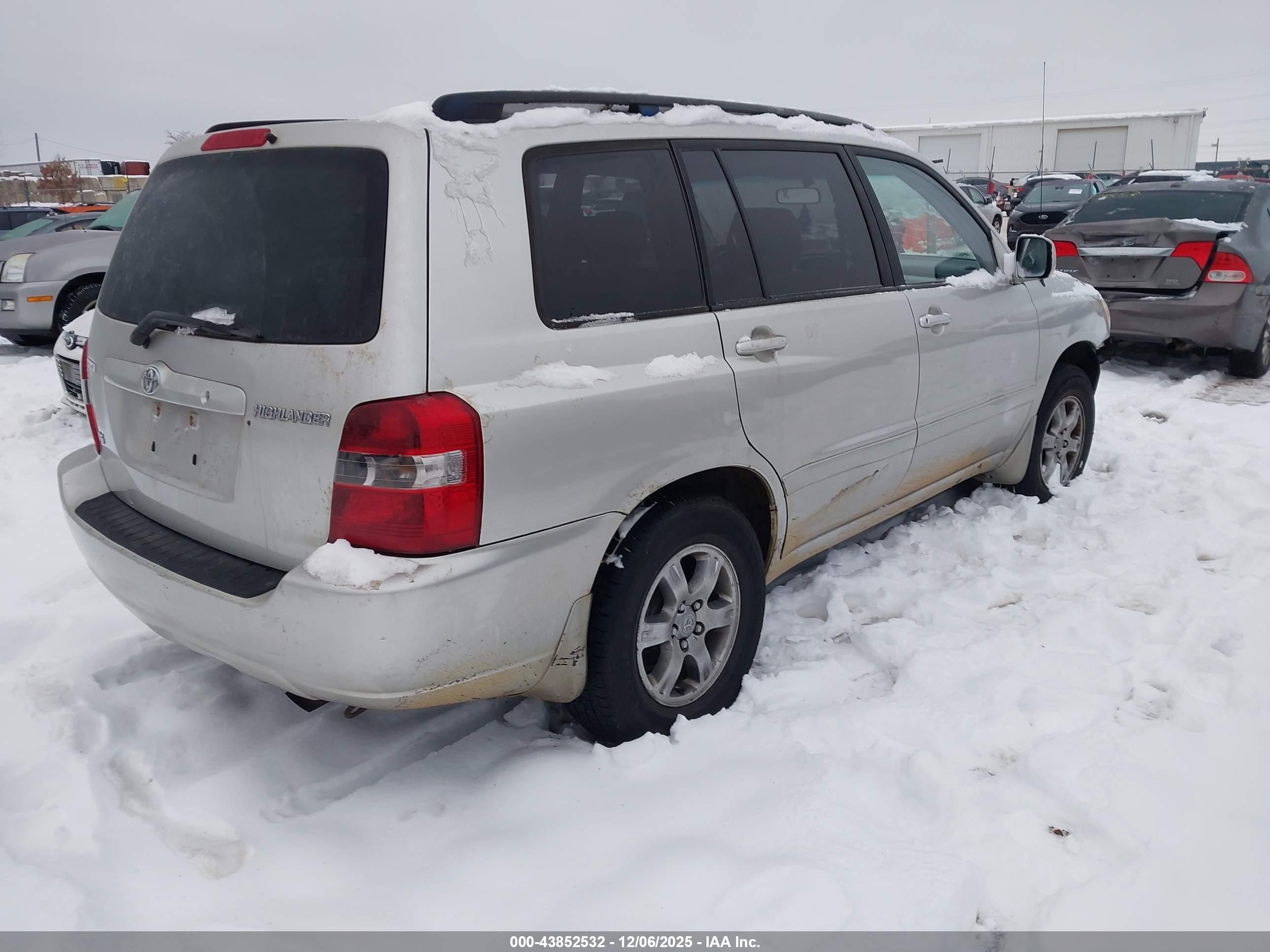 TOYOTA HIGHLANDER image 4