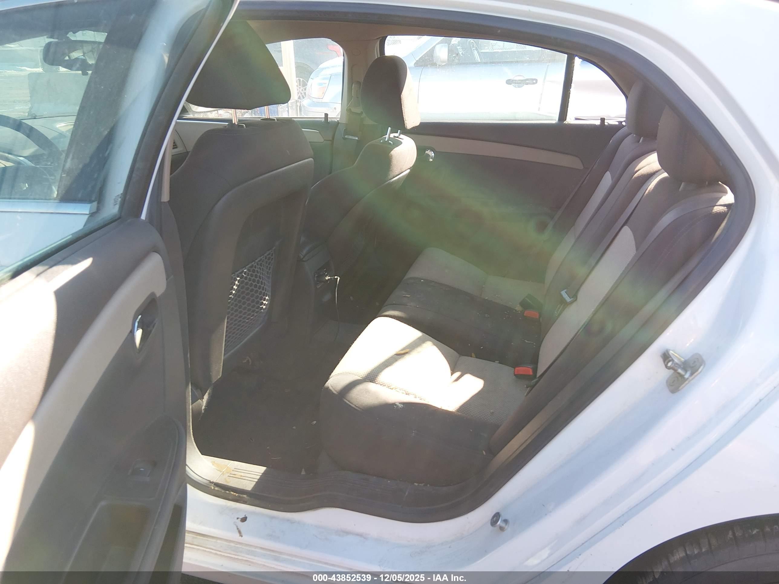 CHEVROLET MALIBU image 8