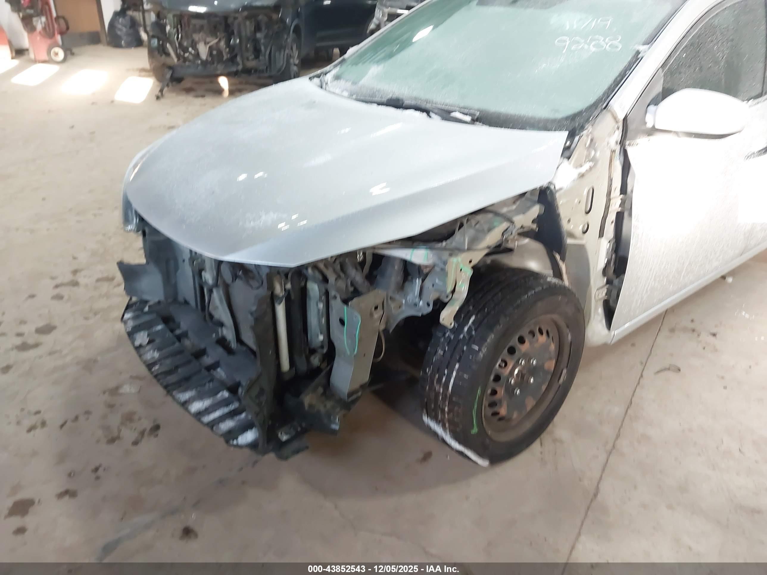 NISSAN SENTRA image 6