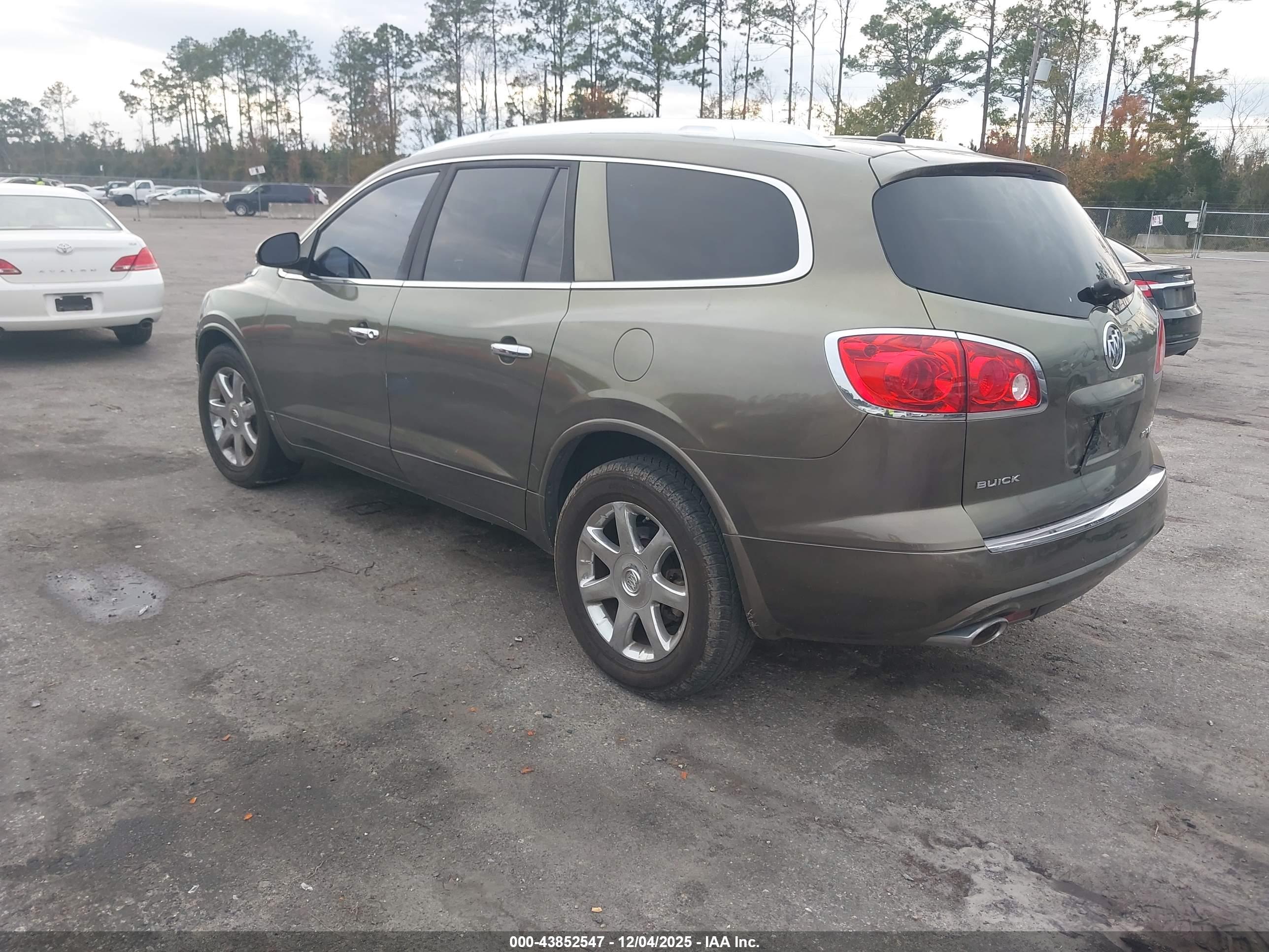 BUICK ENCLAVE image 3