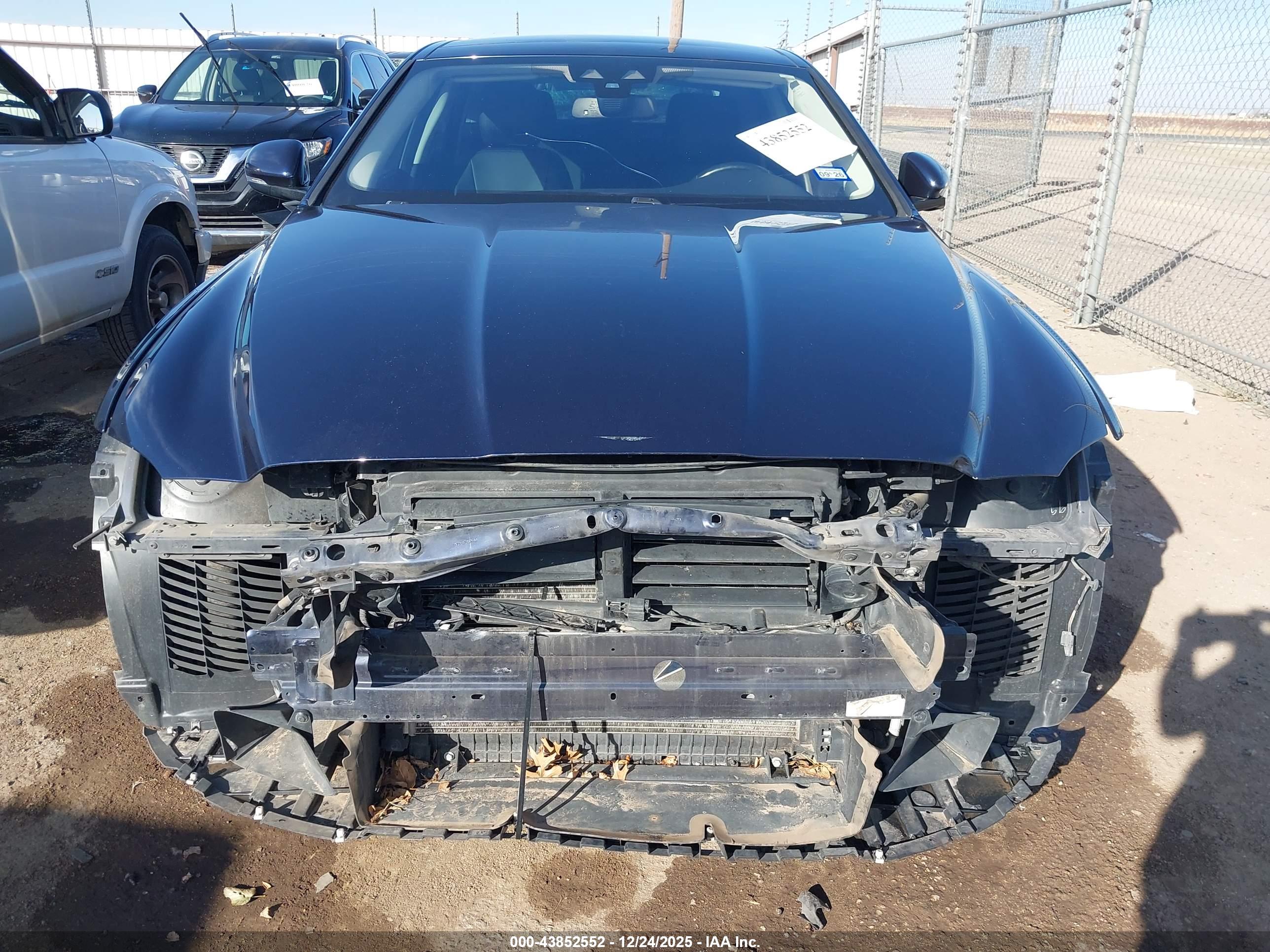 JAGUAR XF image 6