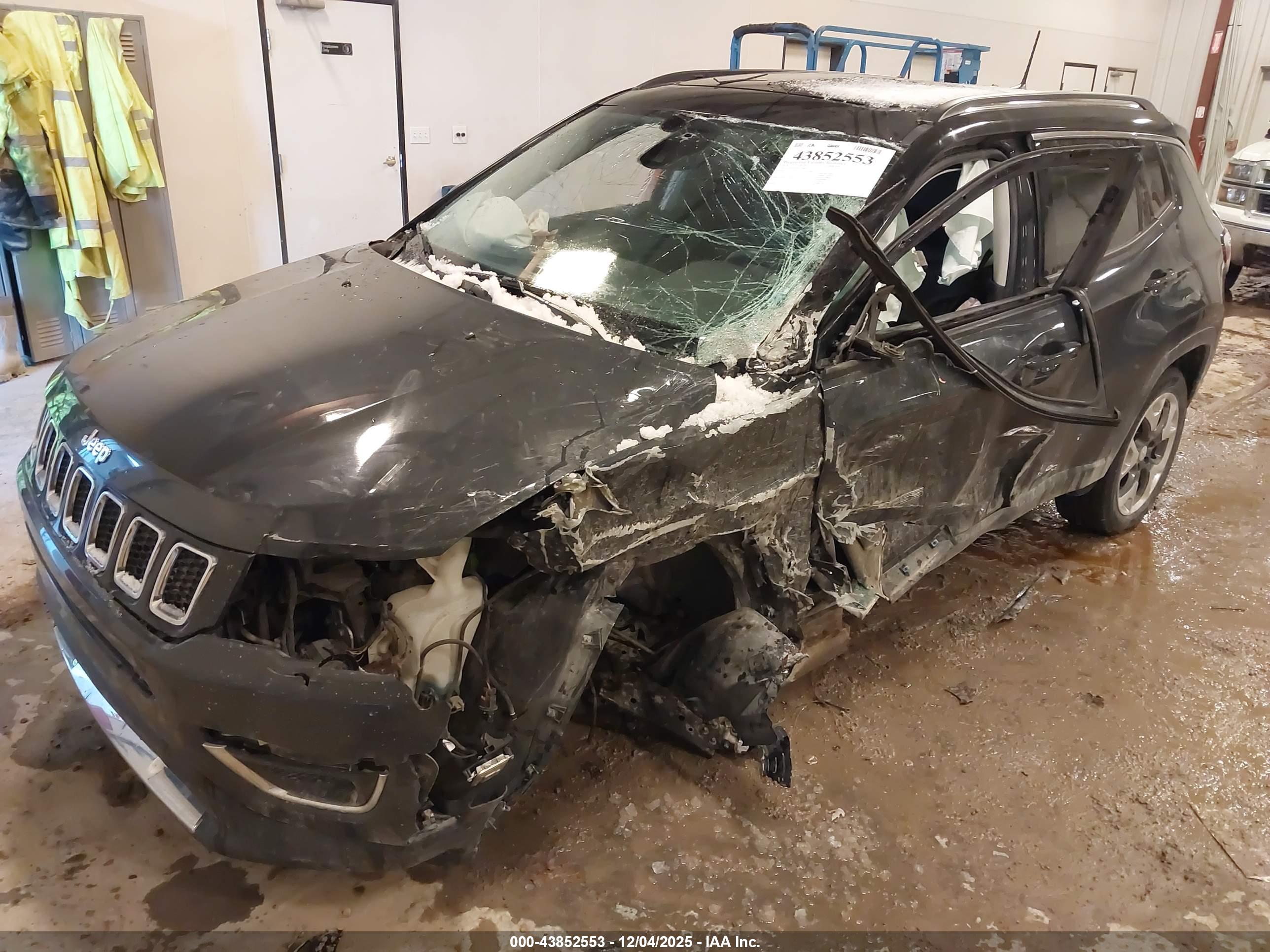 JEEP COMPASS image 2