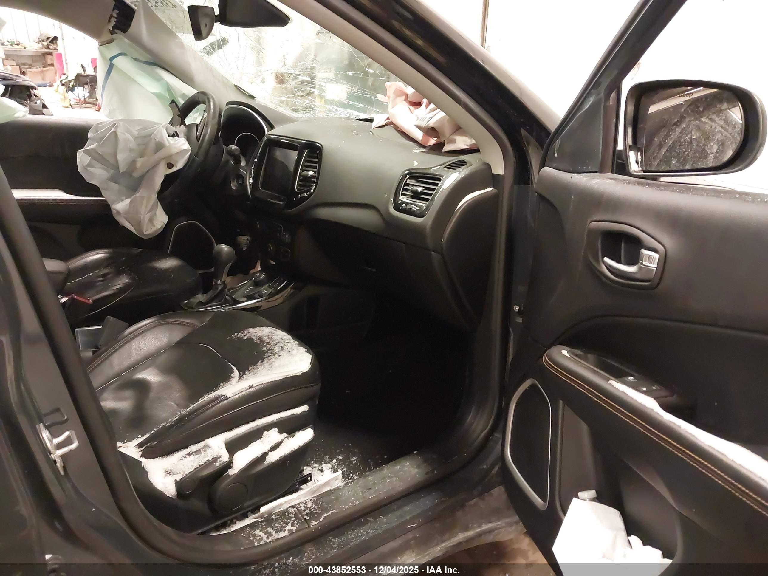 JEEP COMPASS image 5