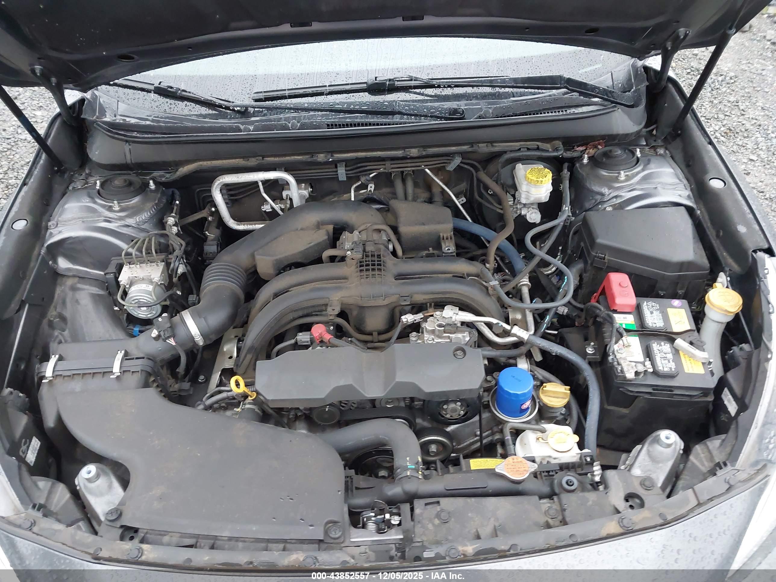 SUBARU OUTBACK image 10