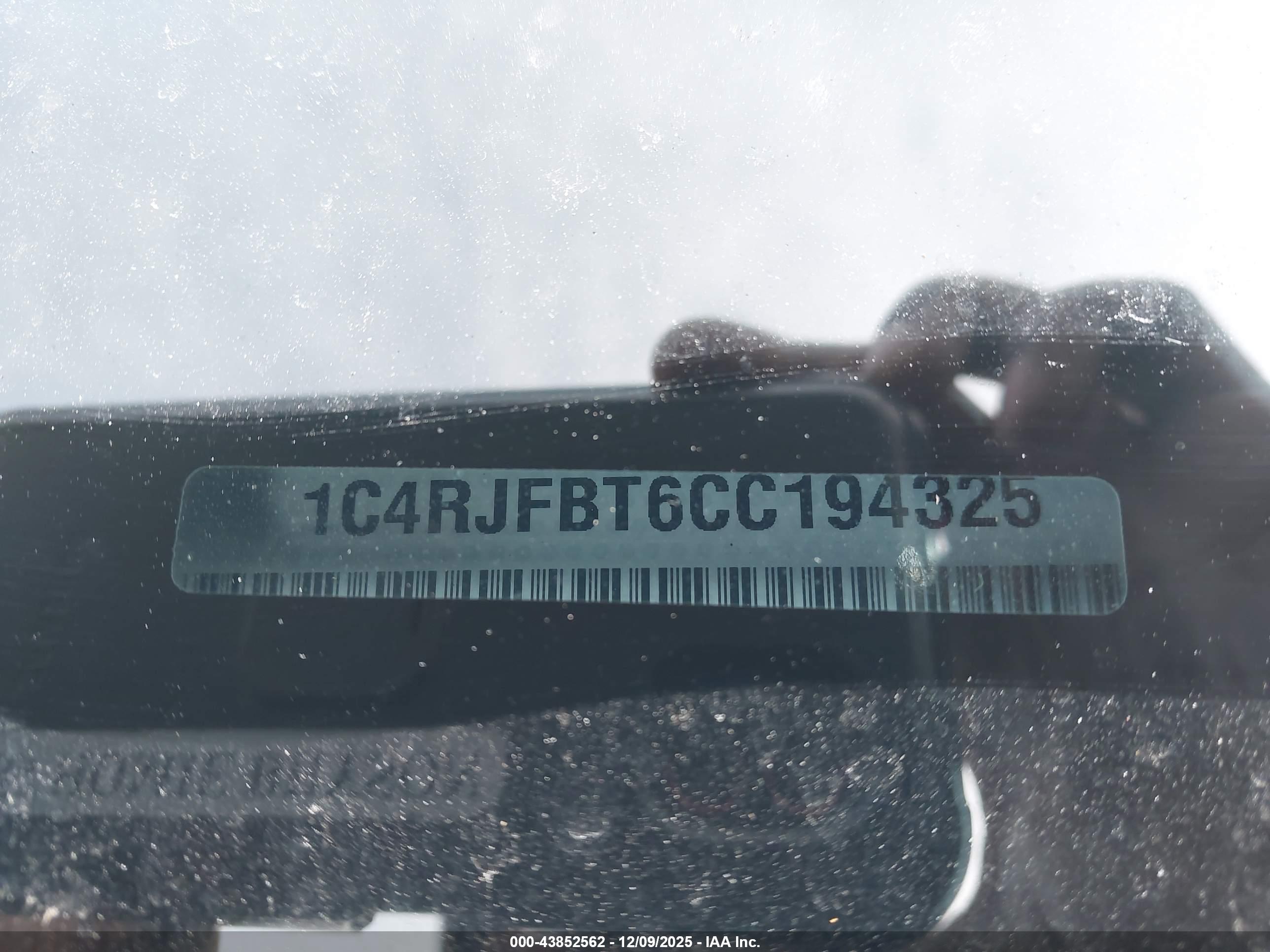 JEEP GRAND image 9