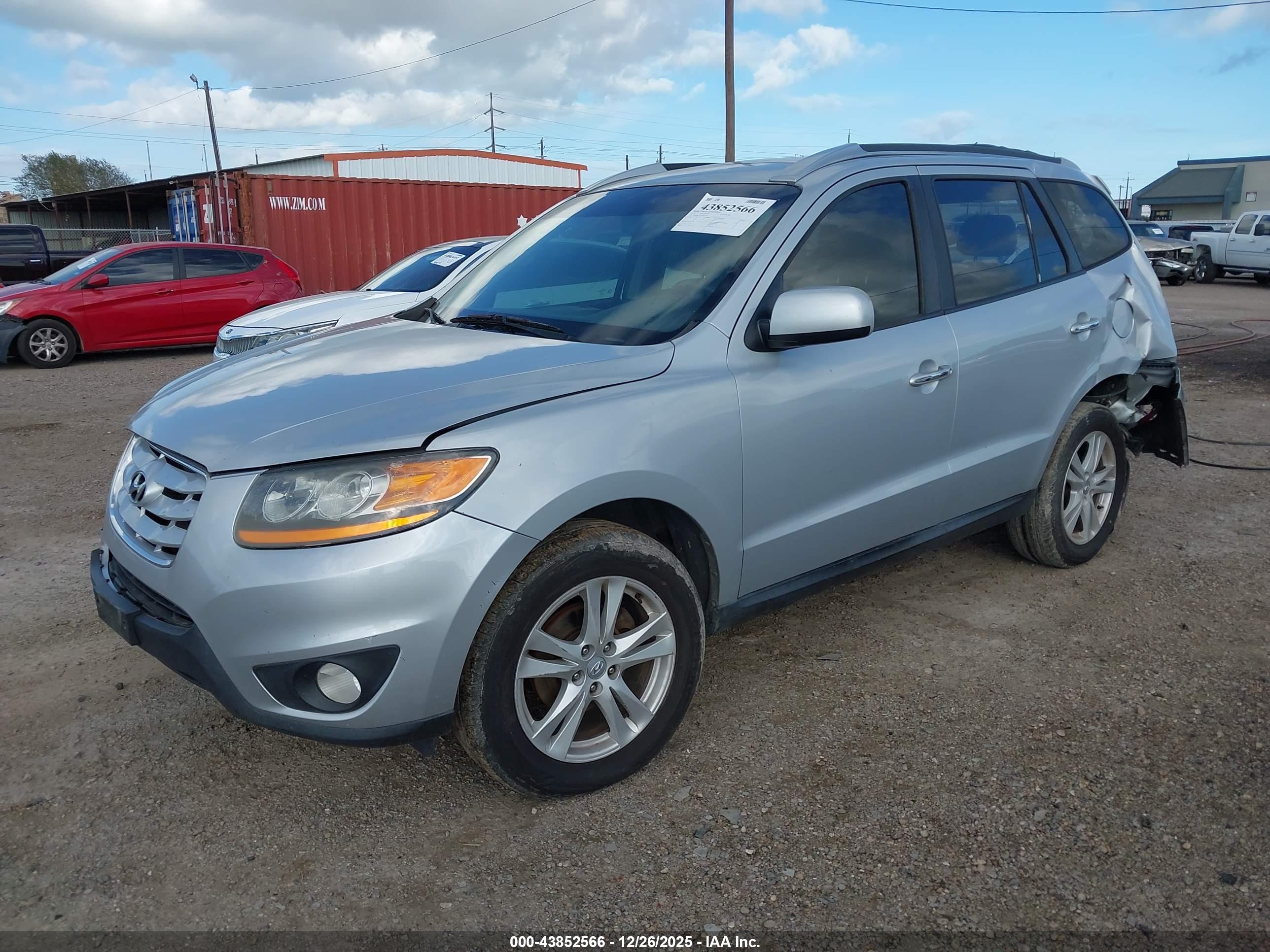 HYUNDAI SANTA image 2