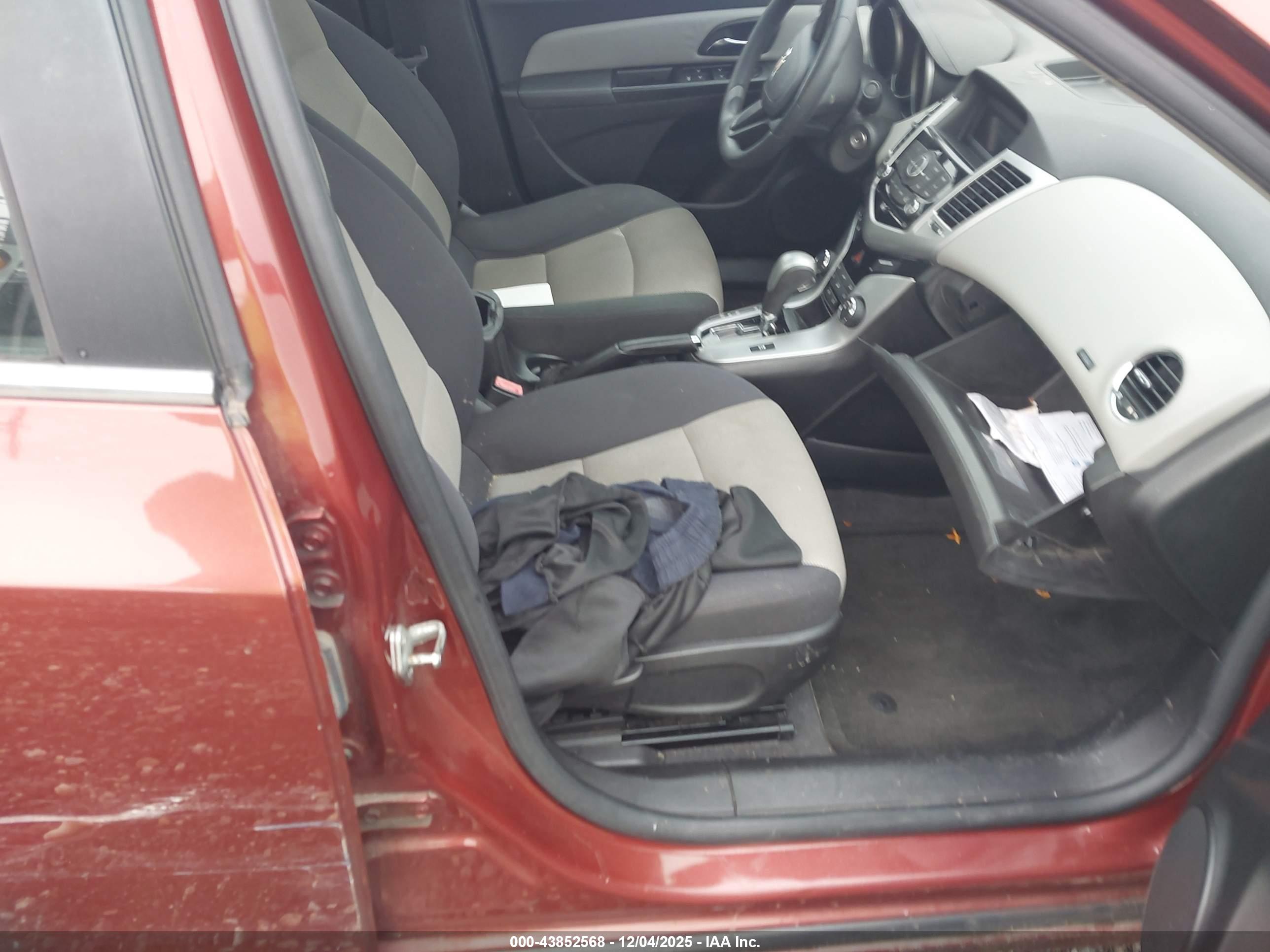 CHEVROLET CRUZE image 5