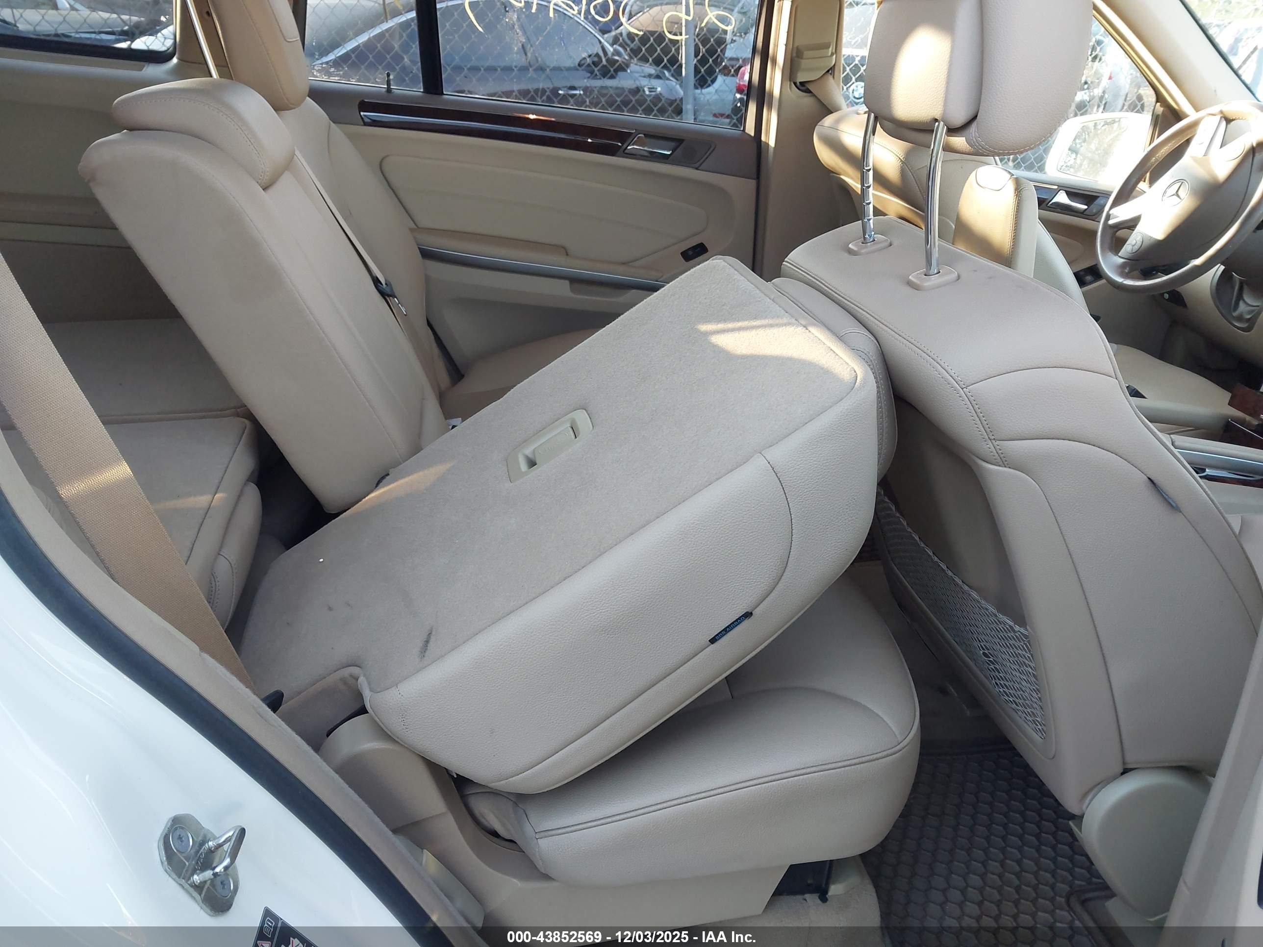 MERCEDES-BENZ GL image 8