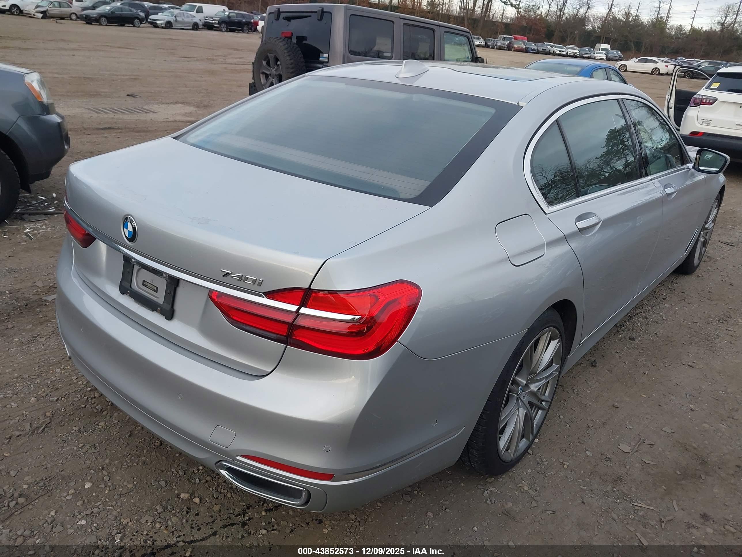 BMW 740I image 4