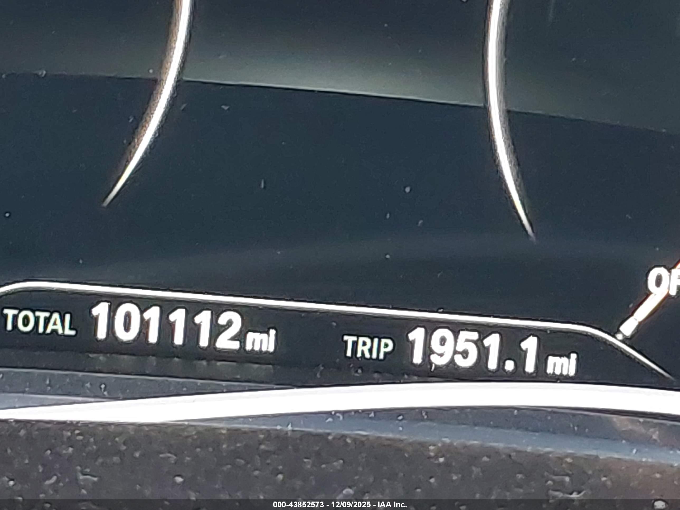 BMW 740I image 7