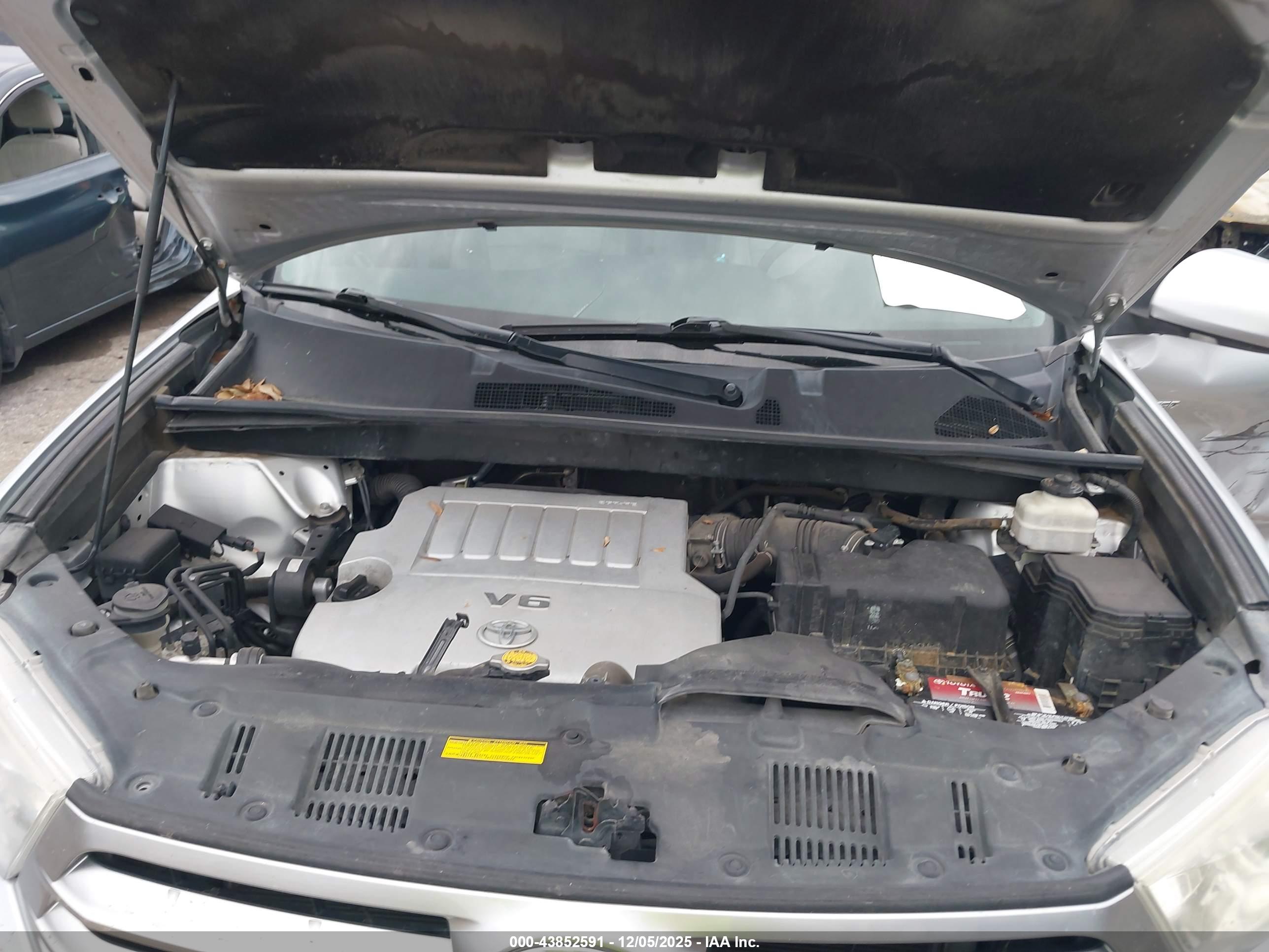 TOYOTA HIGHLANDER image 10