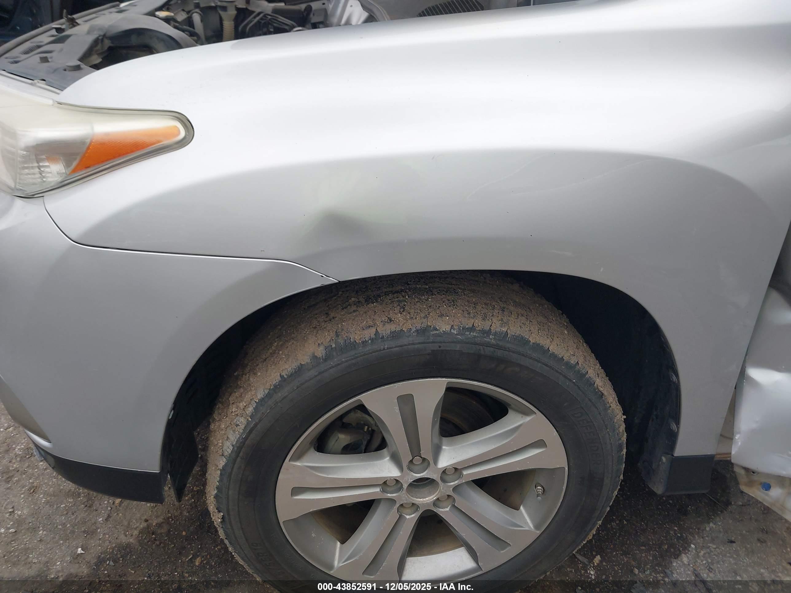 TOYOTA HIGHLANDER image 6