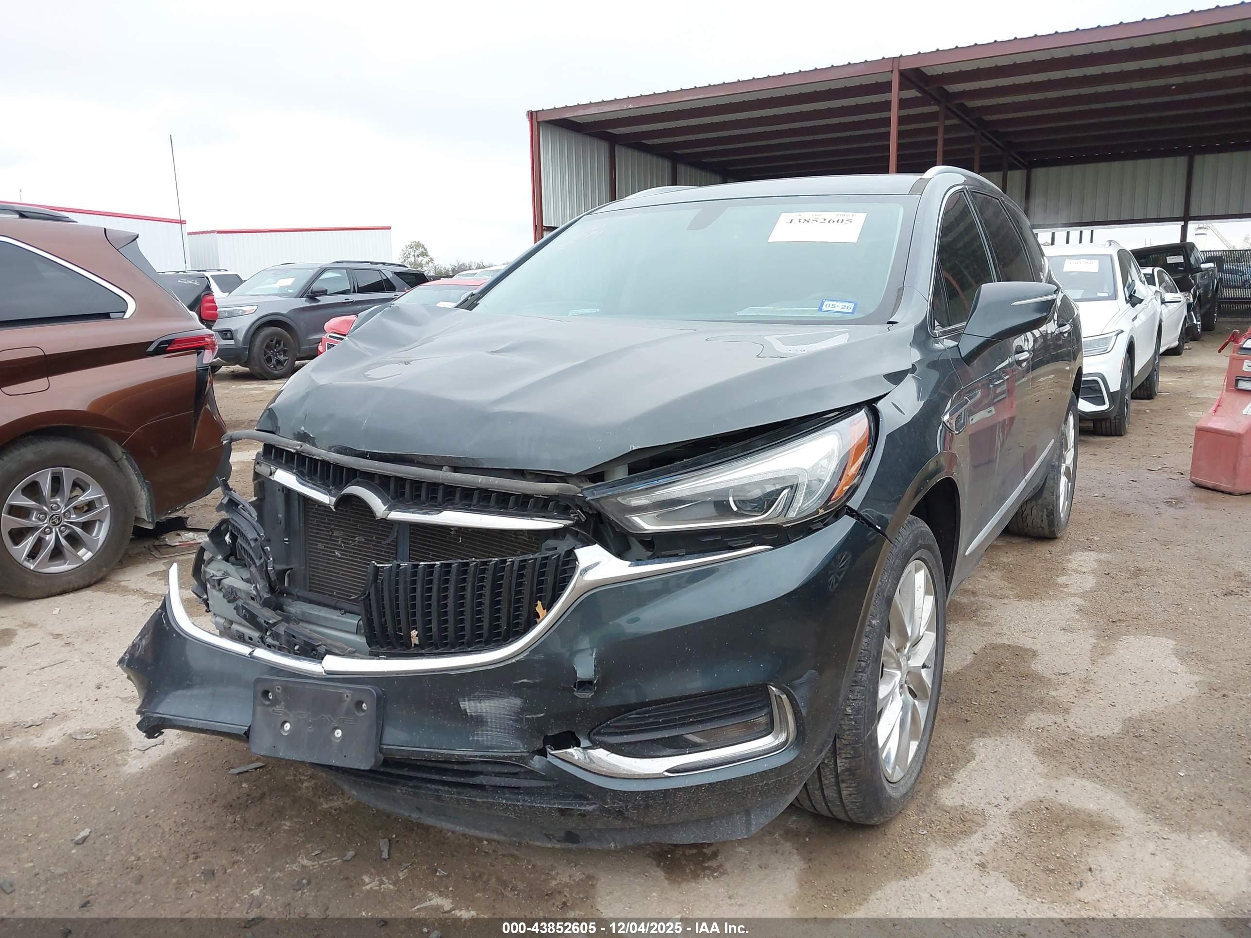 BUICK ENCLAVE image 2