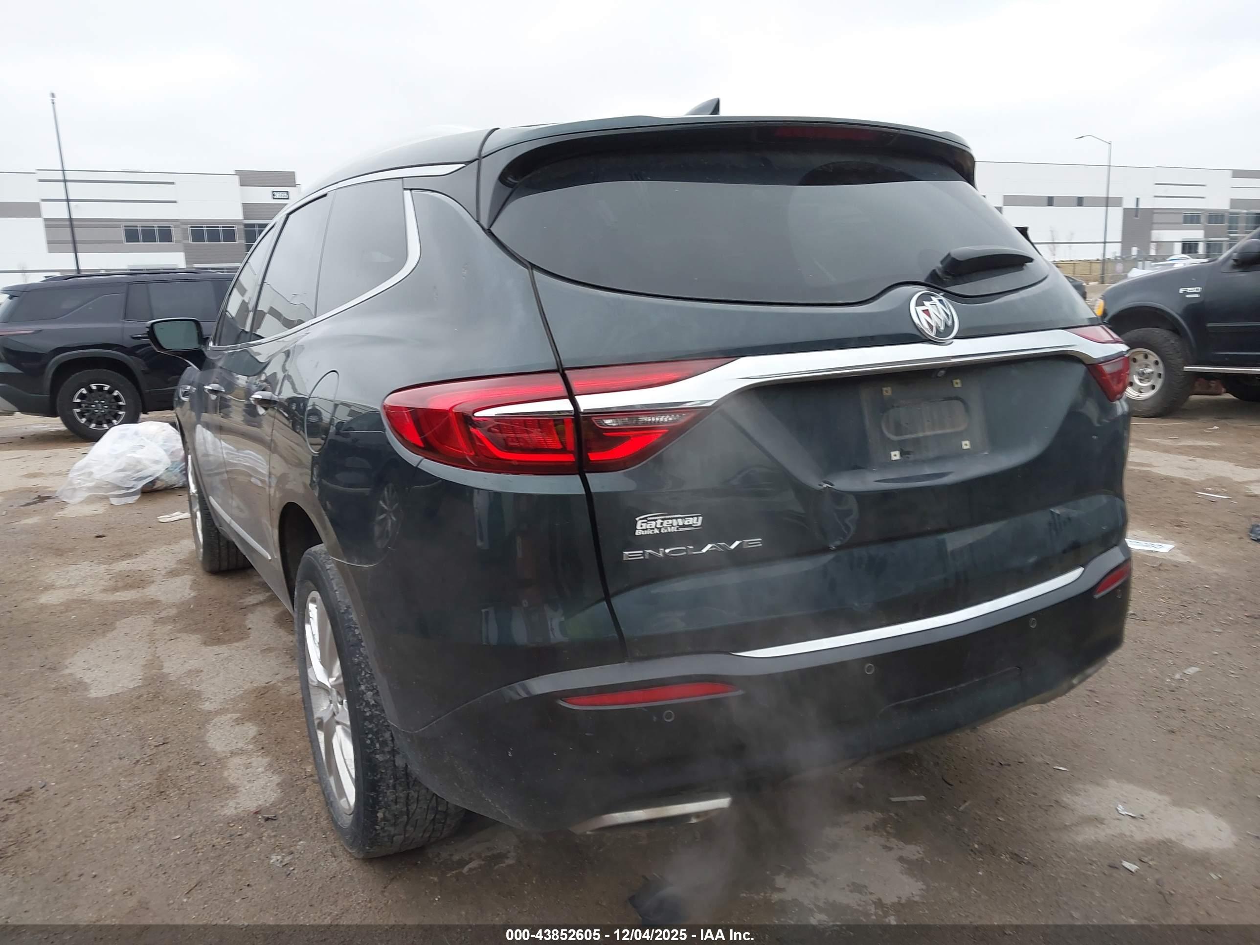 BUICK ENCLAVE image 3