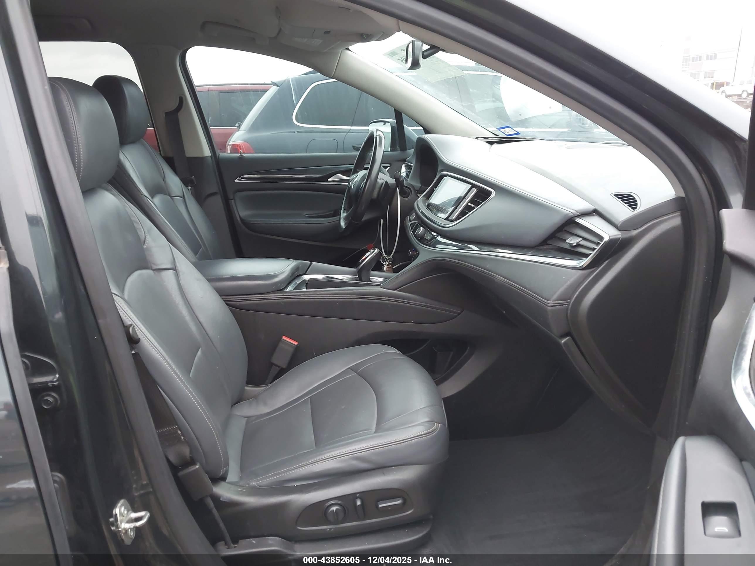 BUICK ENCLAVE image 5
