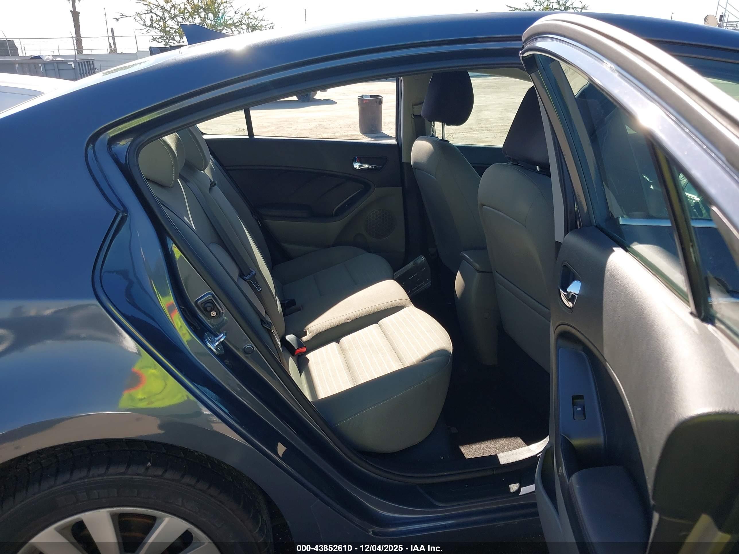 KIA FORTE image 8