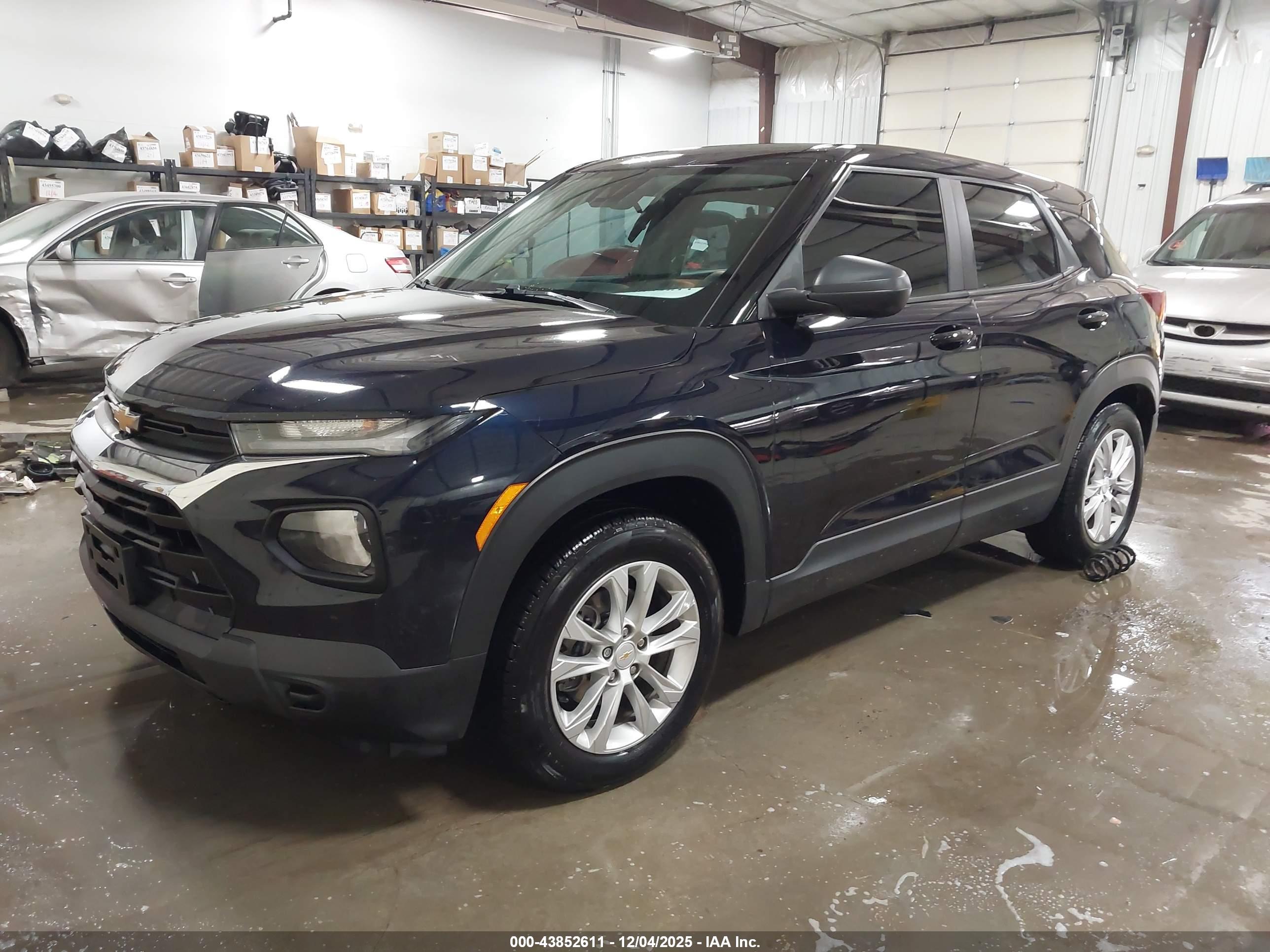 CHEVROLET TRAILBLAZER image 2