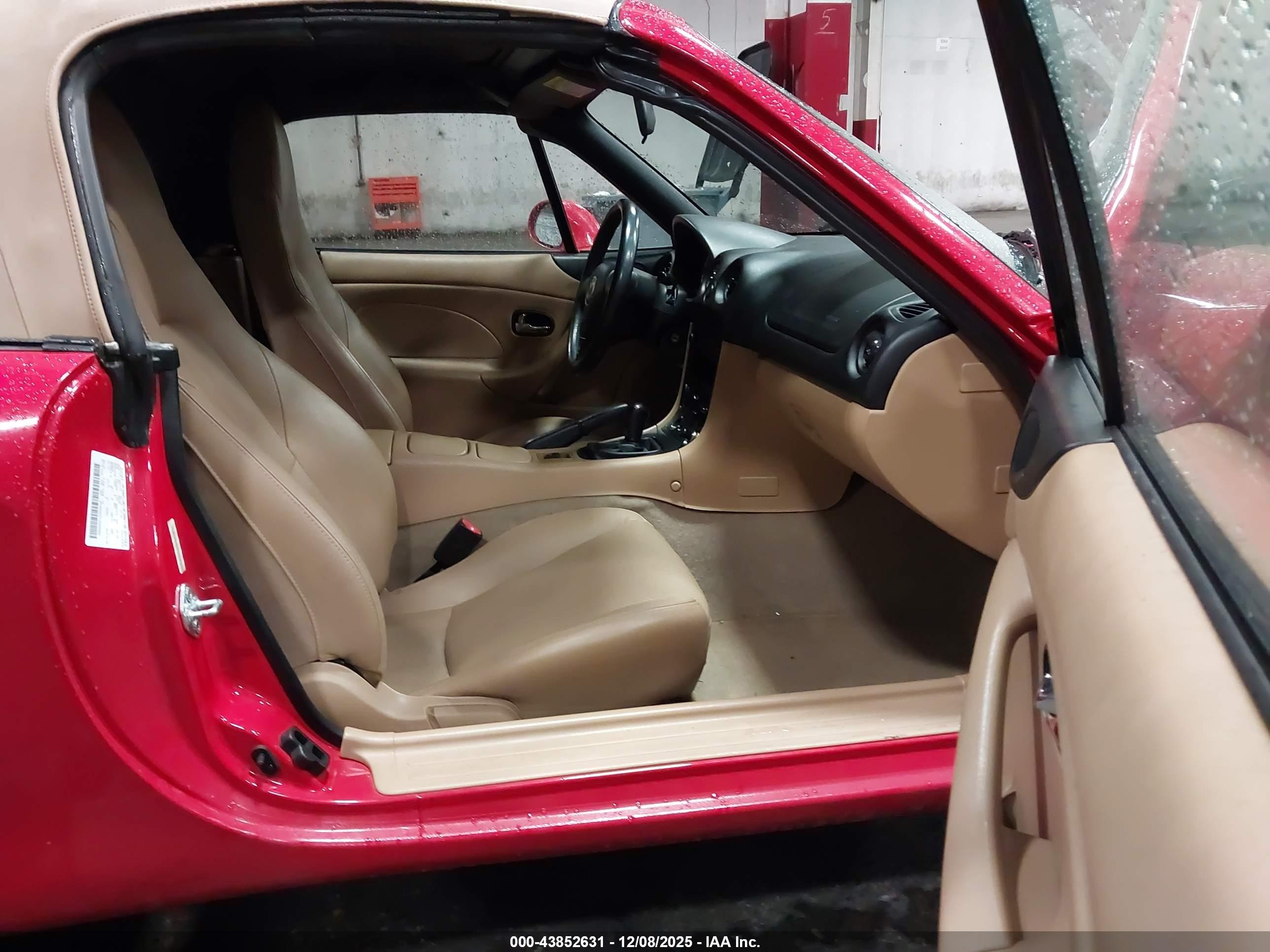 MAZDA MX-5 image 5