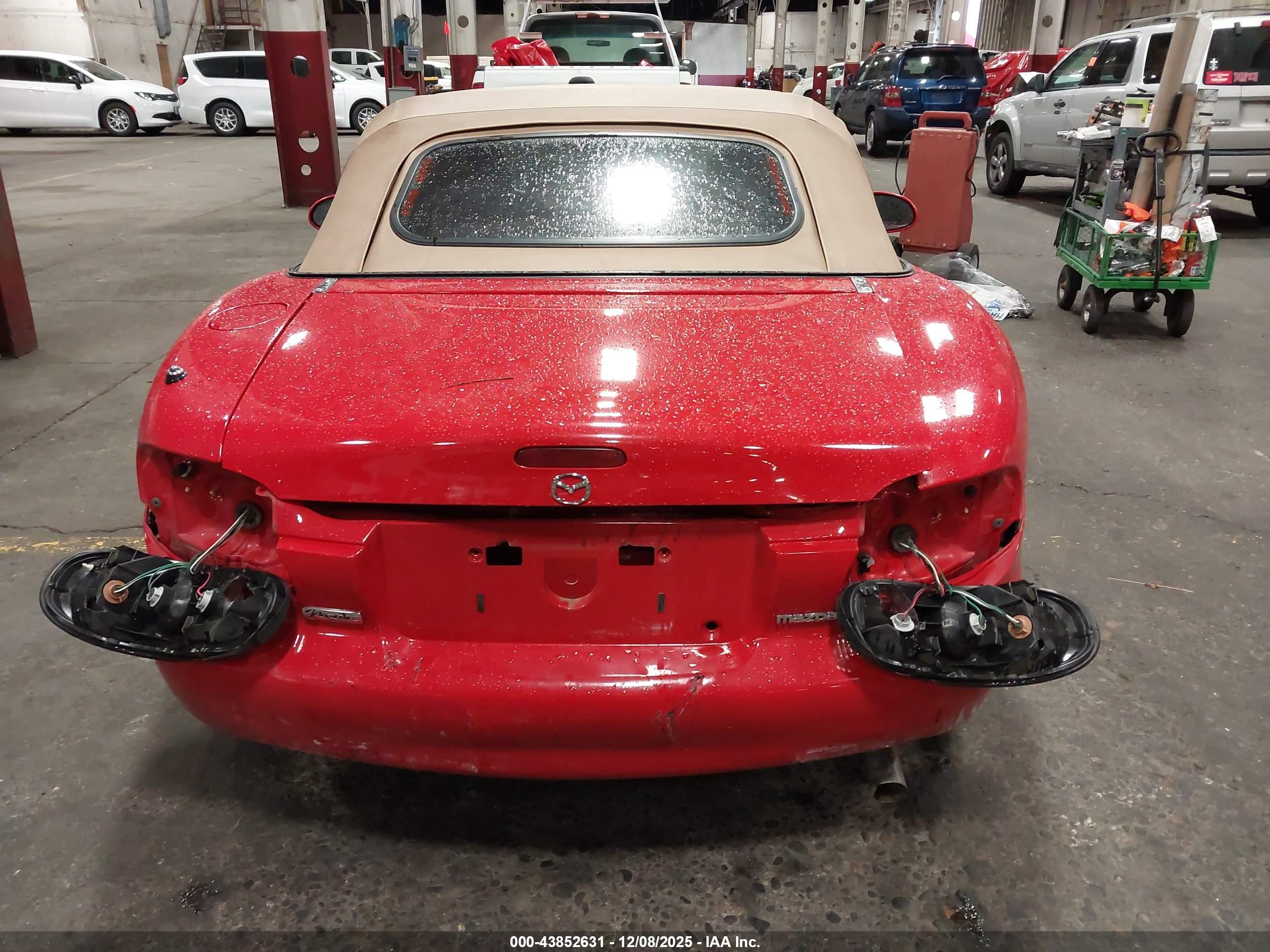 MAZDA MX-5 image 6