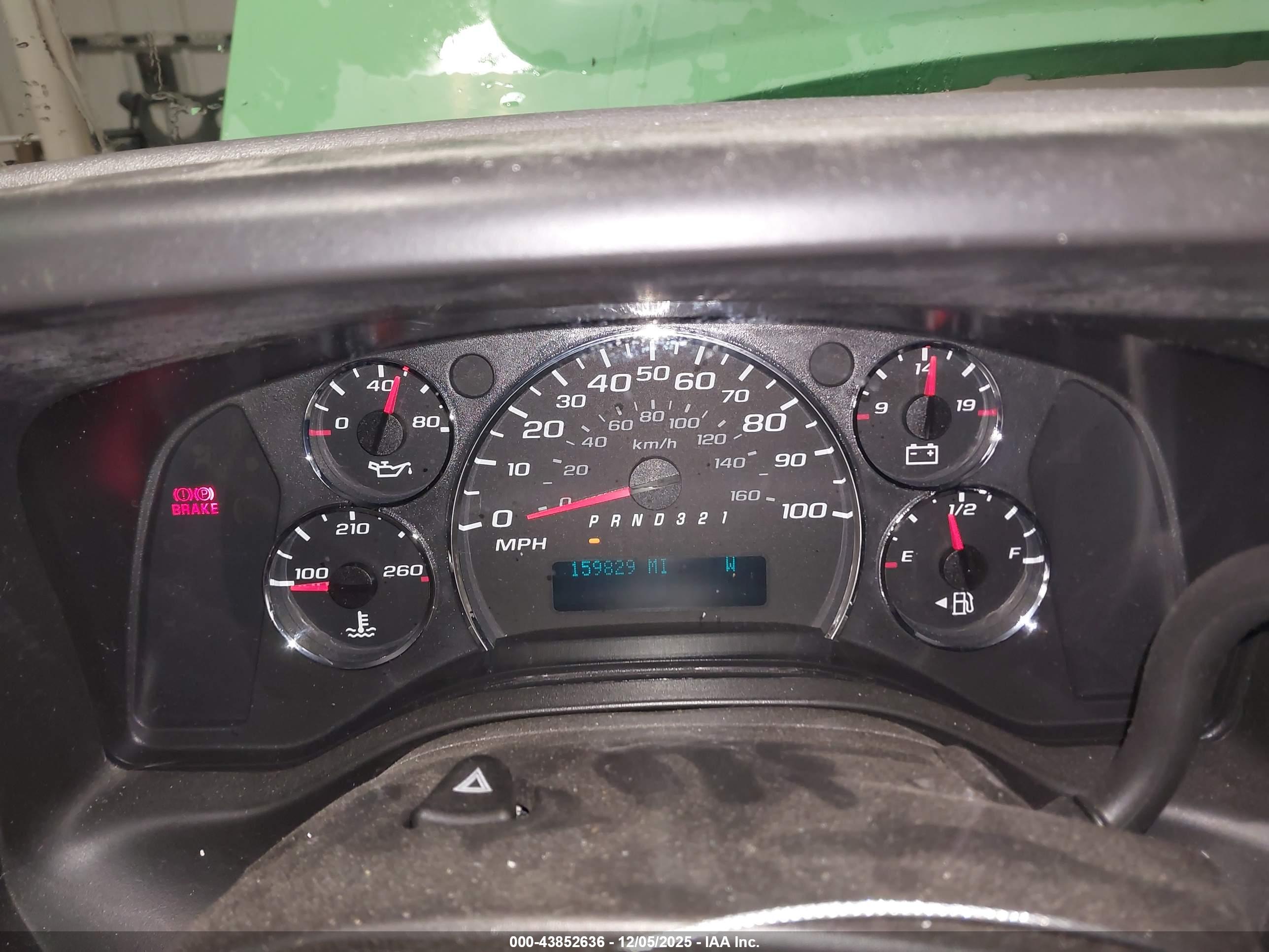 CHEVROLET EXPRESS image 7
