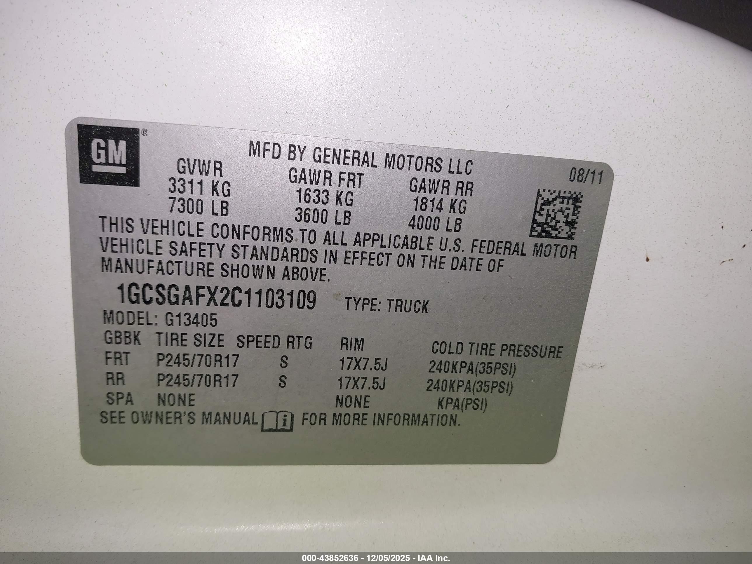 CHEVROLET EXPRESS image 9