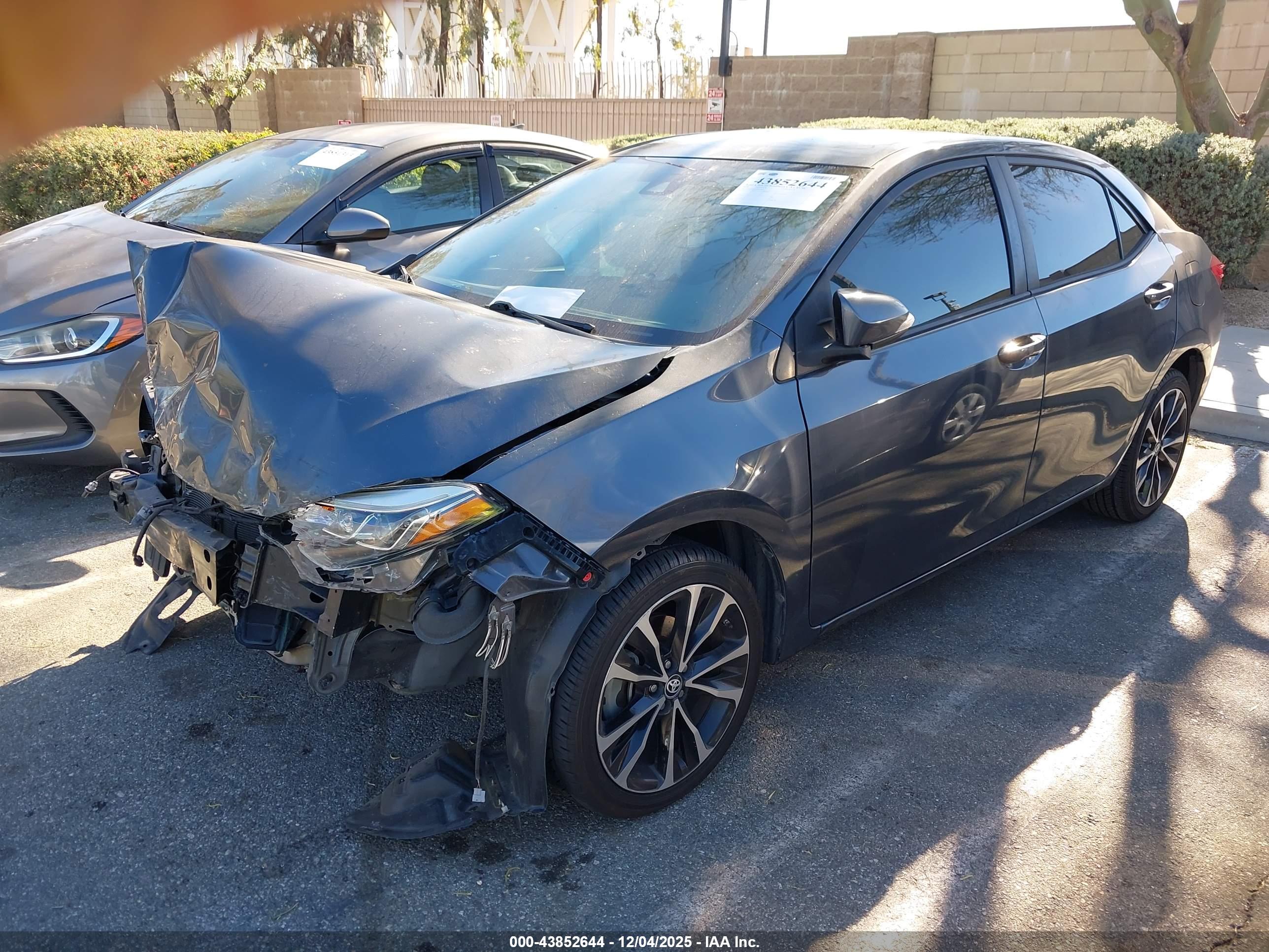 TOYOTA COROLLA image 2