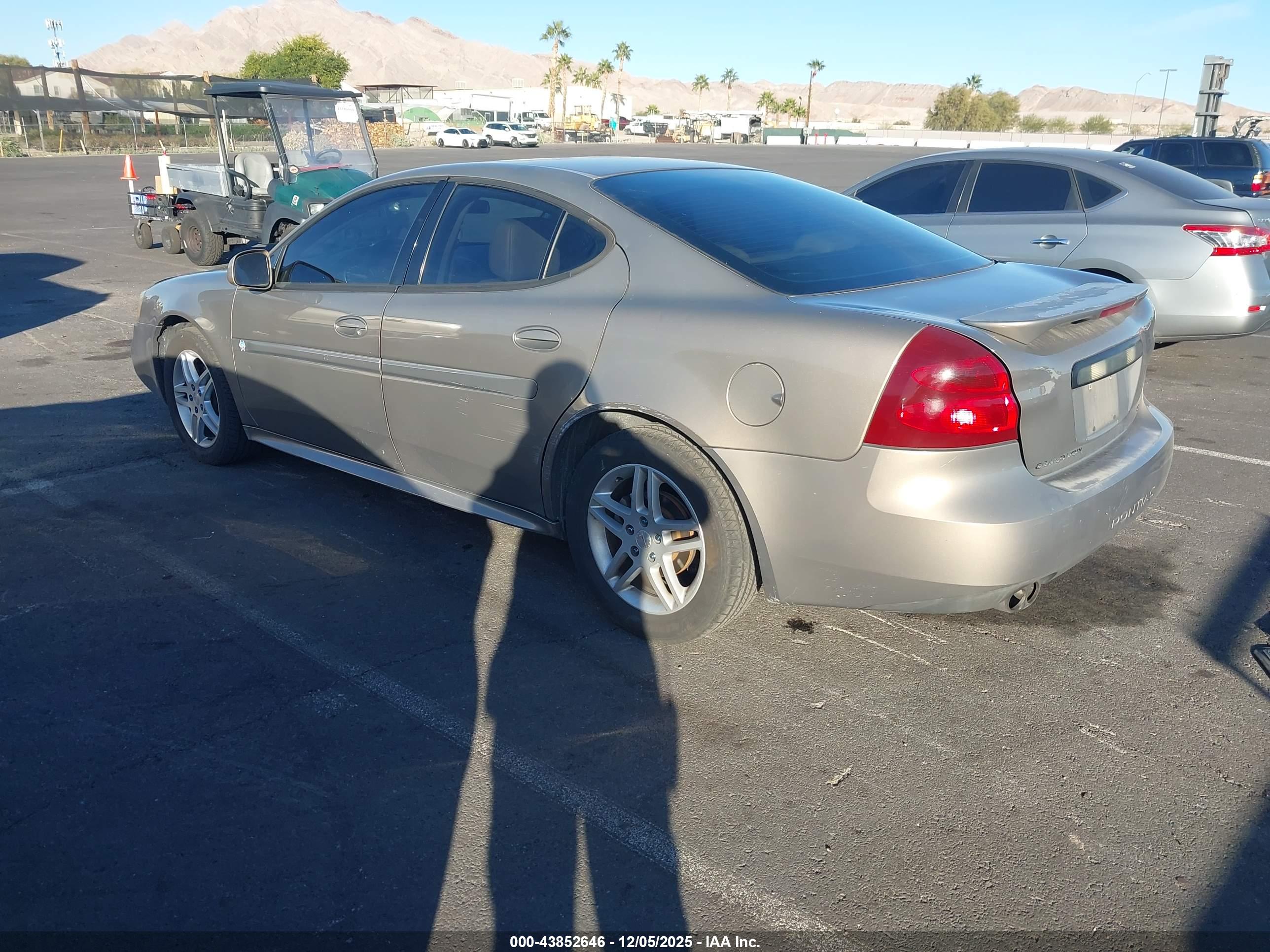 PONTIAC GRAND image 3