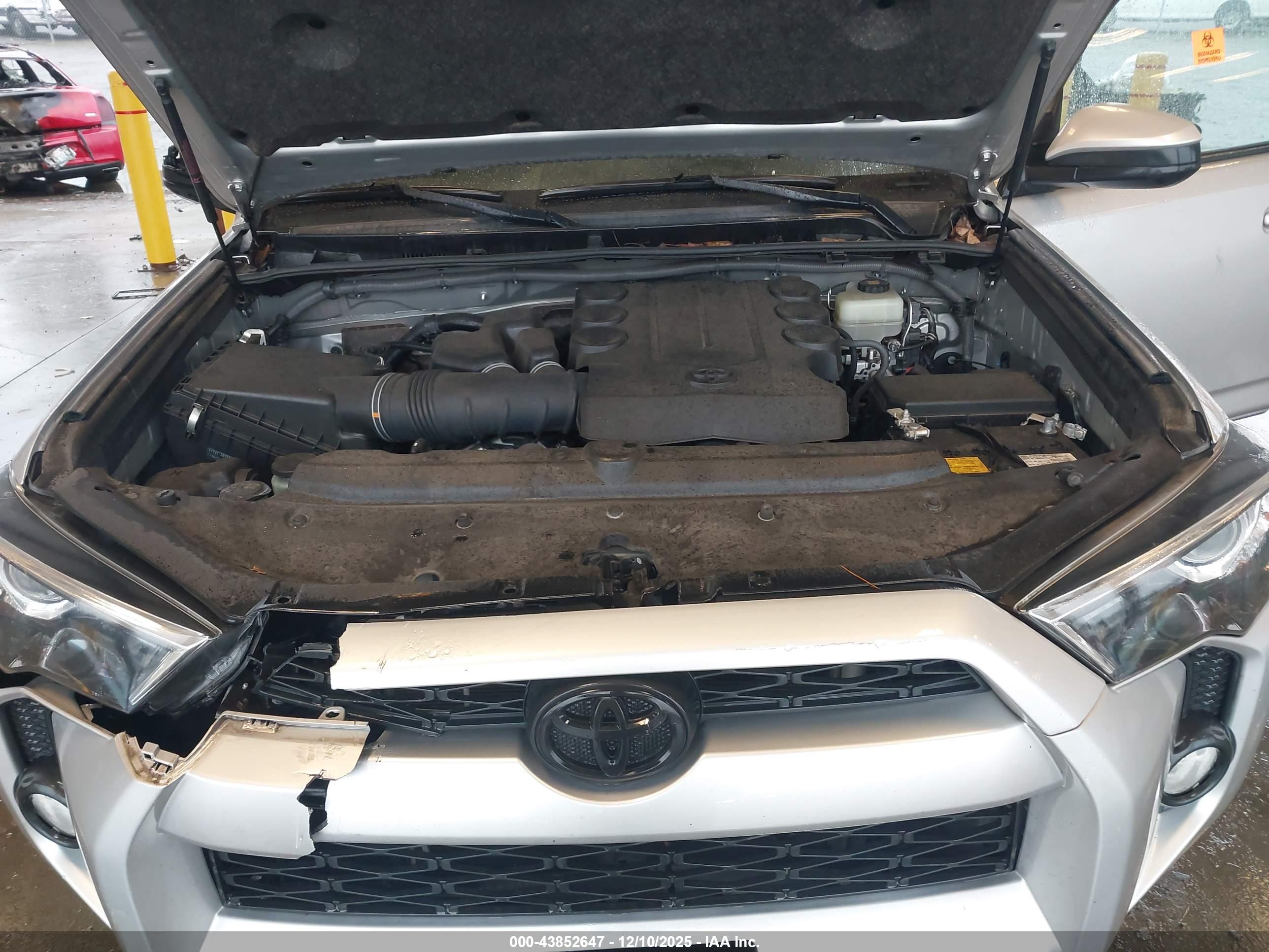 TOYOTA 4RUNNER image 10