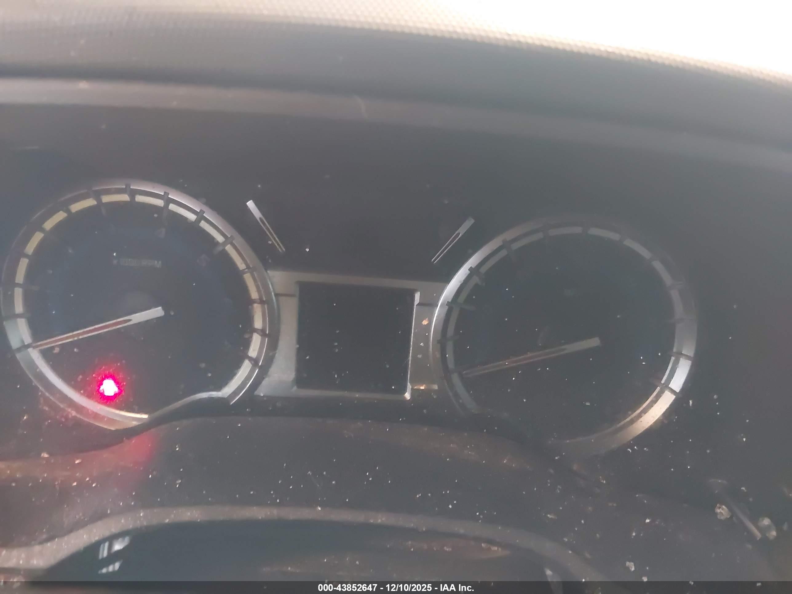TOYOTA 4RUNNER image 7