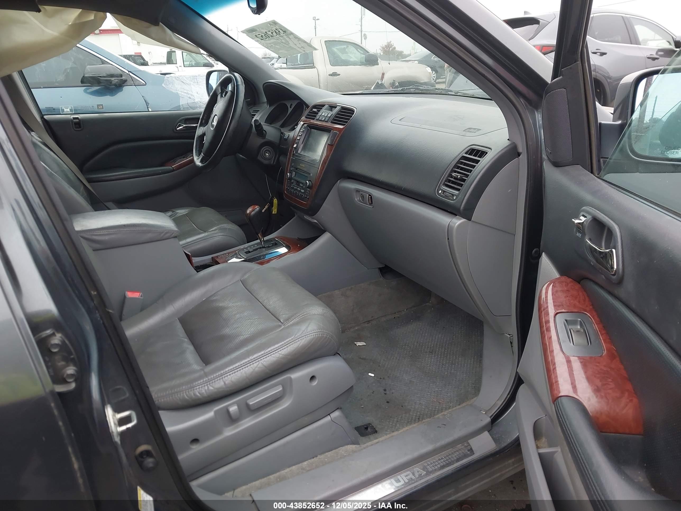 ACURA MDX image 5