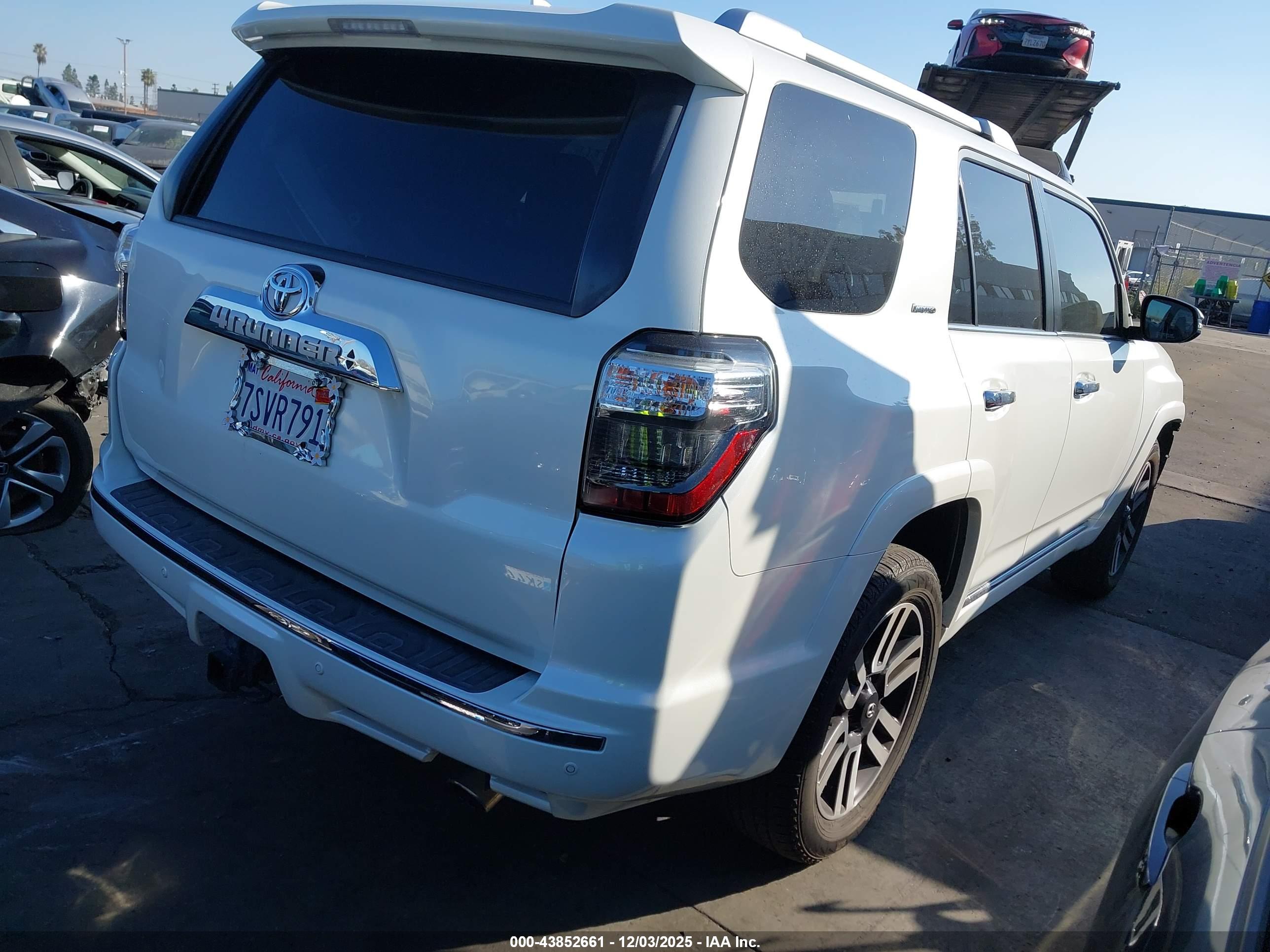 TOYOTA 4RUNNER image 4