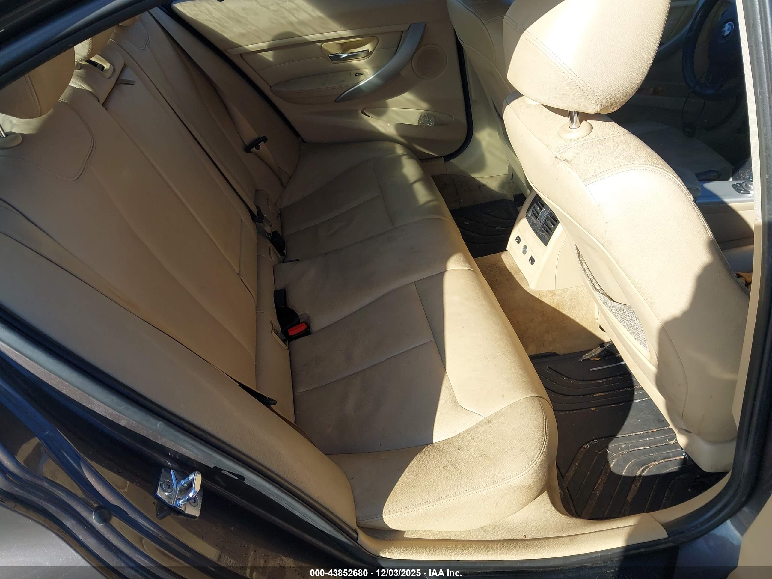 BMW 328I image 8
