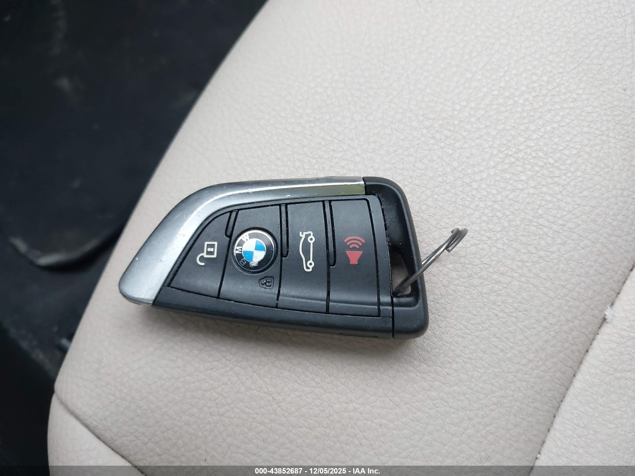 BMW X1 image 11