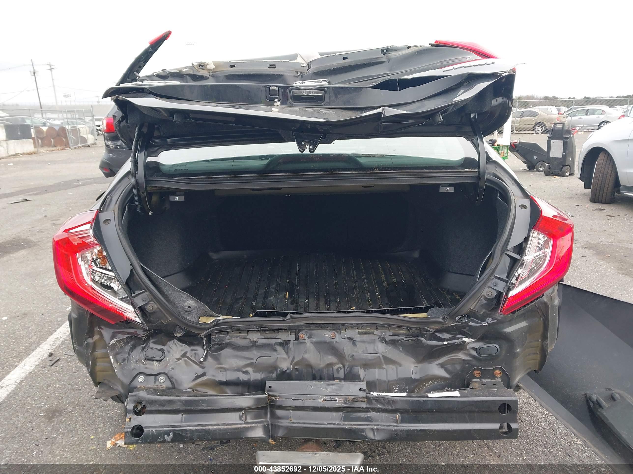 HONDA CIVIC image 6