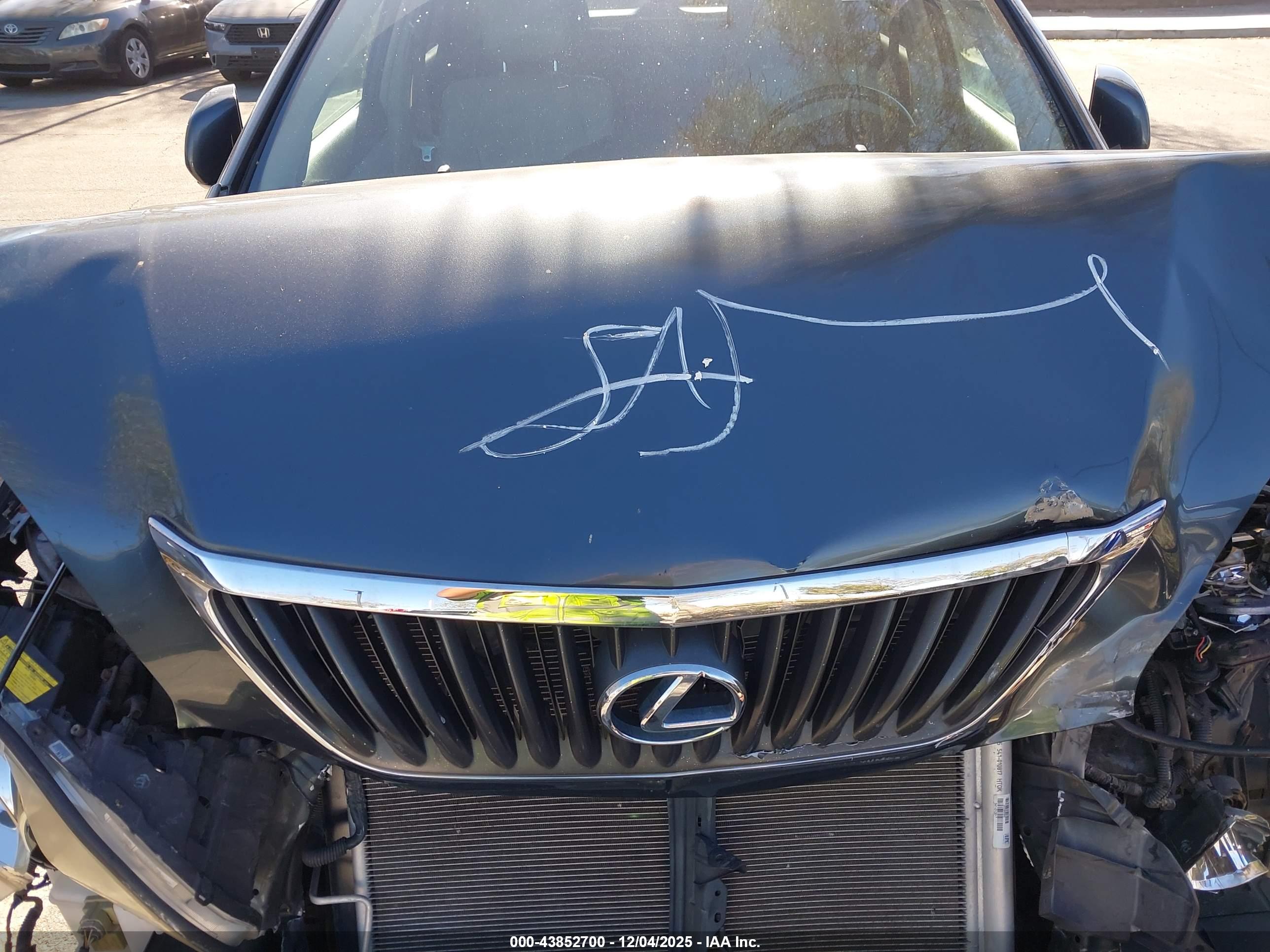 LEXUS RX image 10