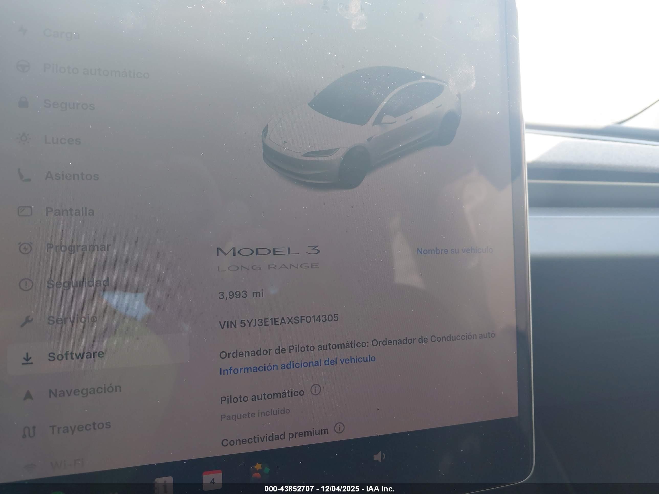 TESLA MODEL image 7