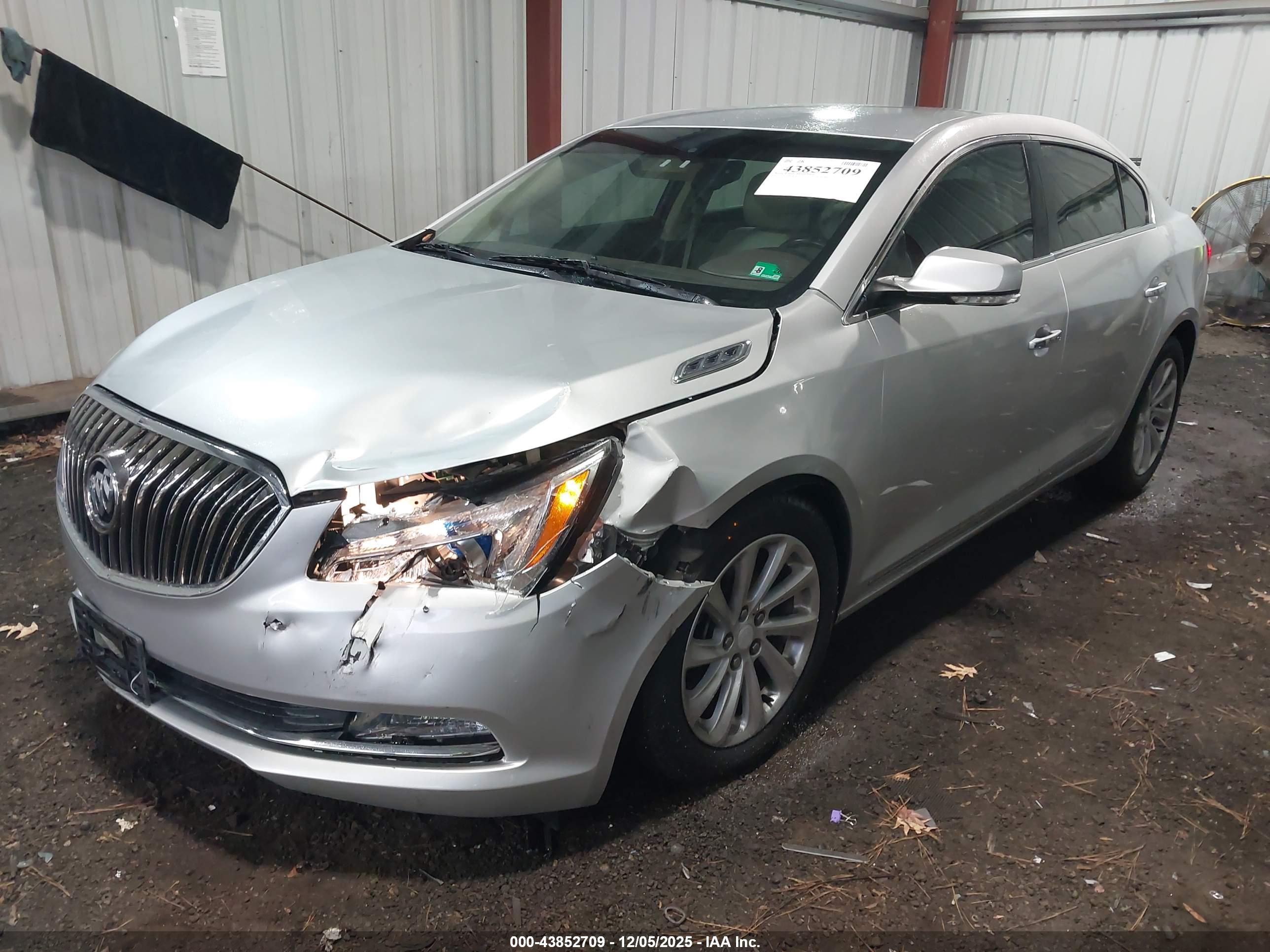 BUICK LACROSSE image 2