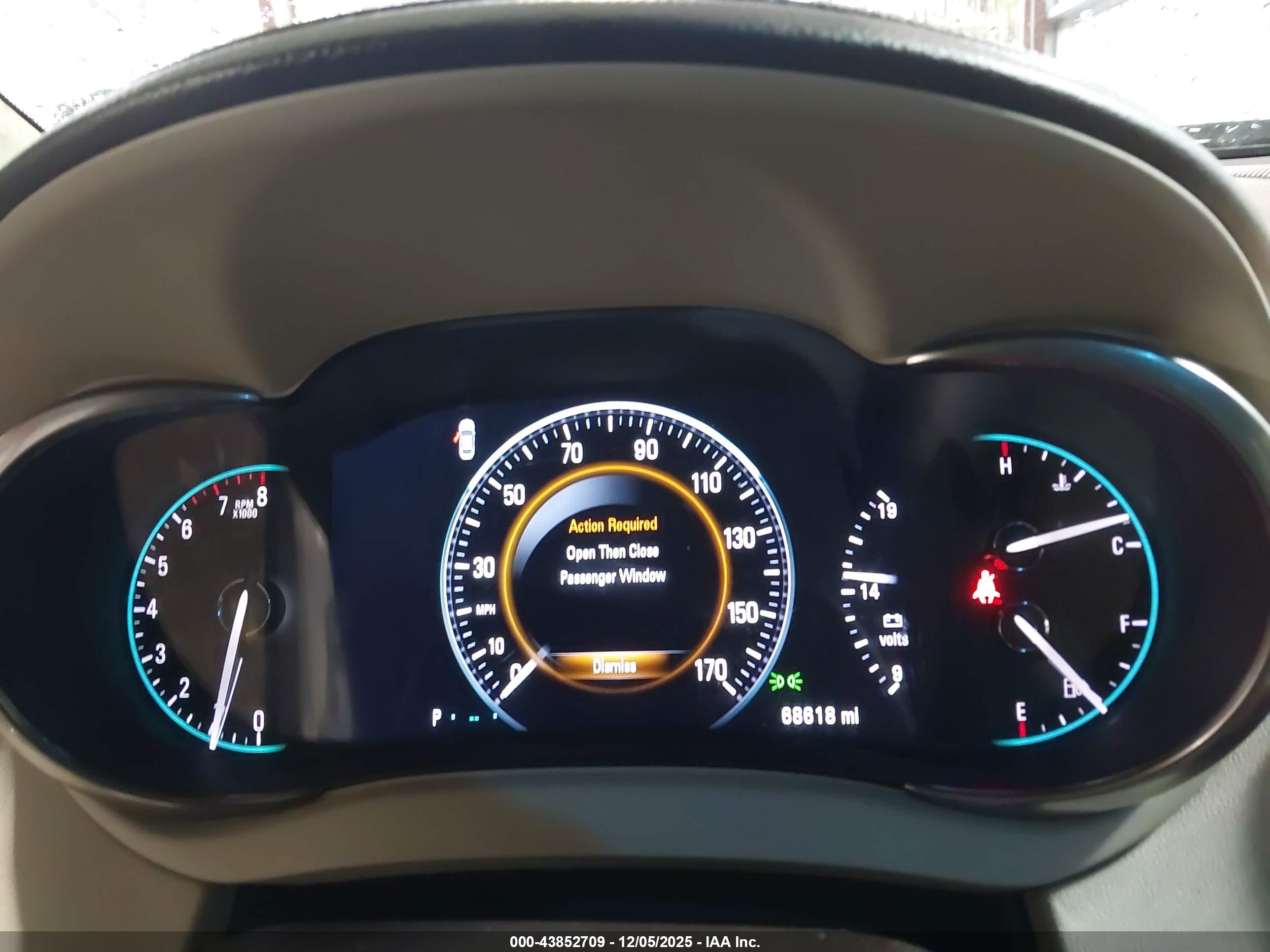 BUICK LACROSSE image 7
