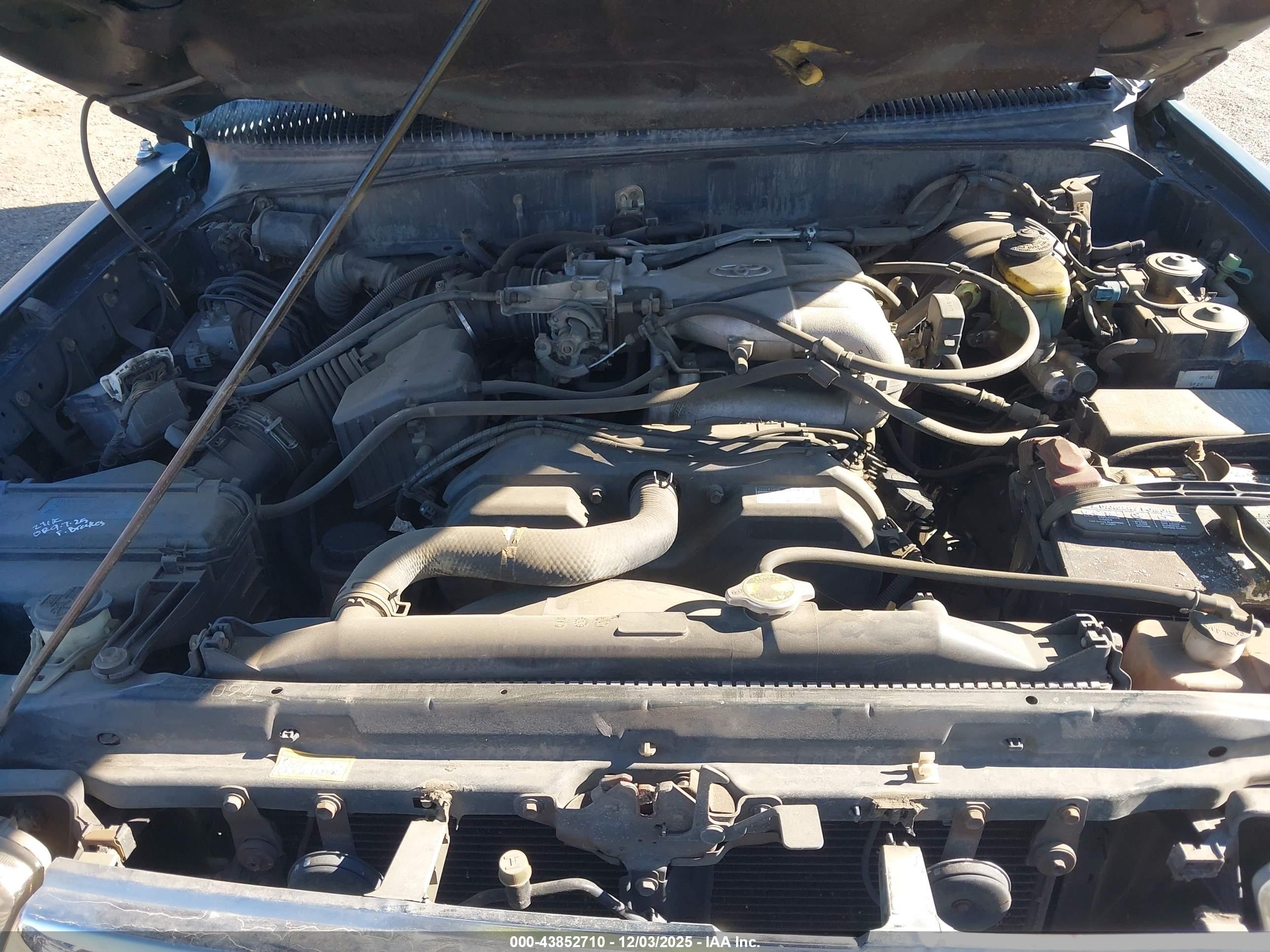 TOYOTA 4RUNNER image 10