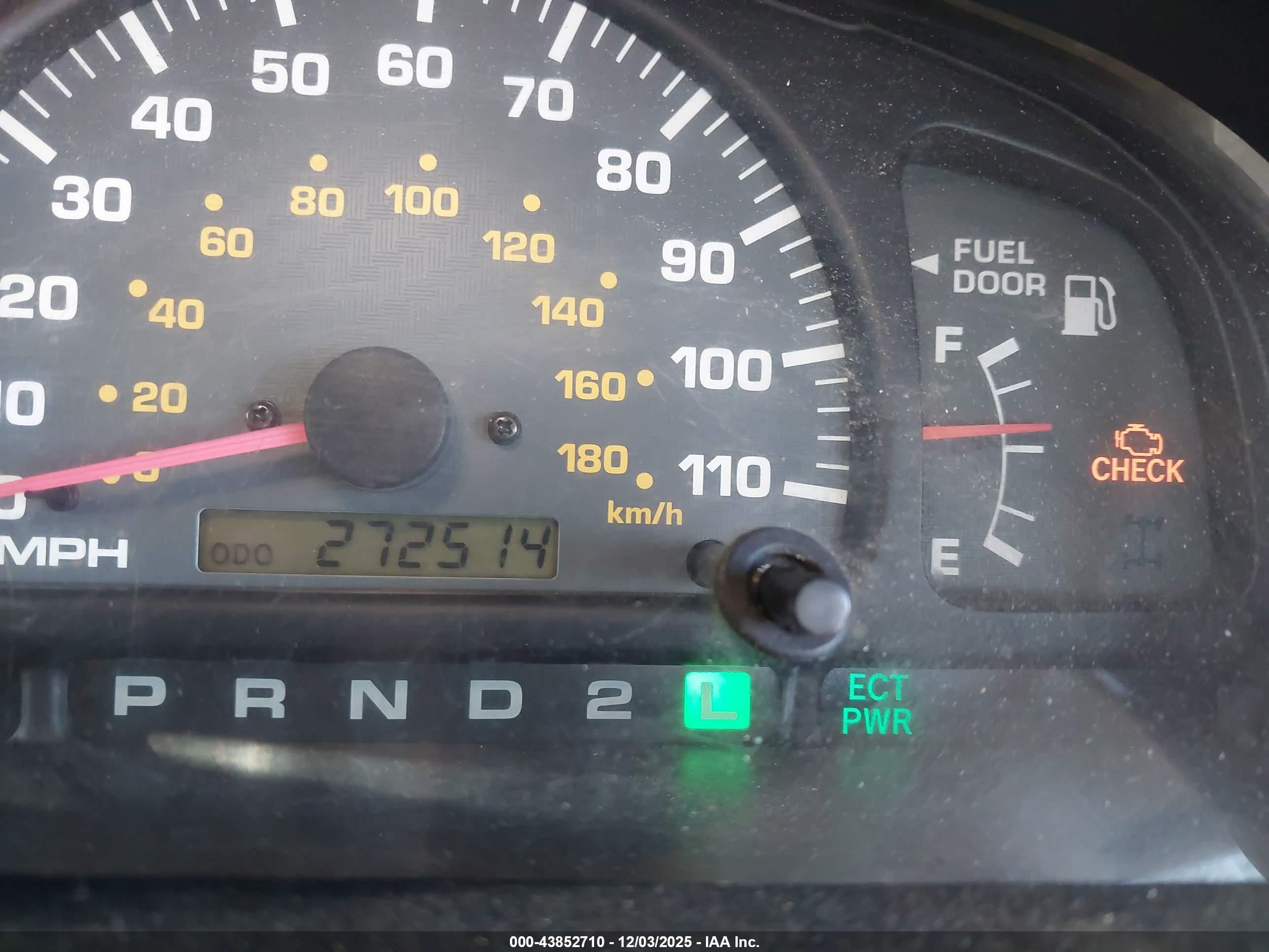 TOYOTA 4RUNNER image 7