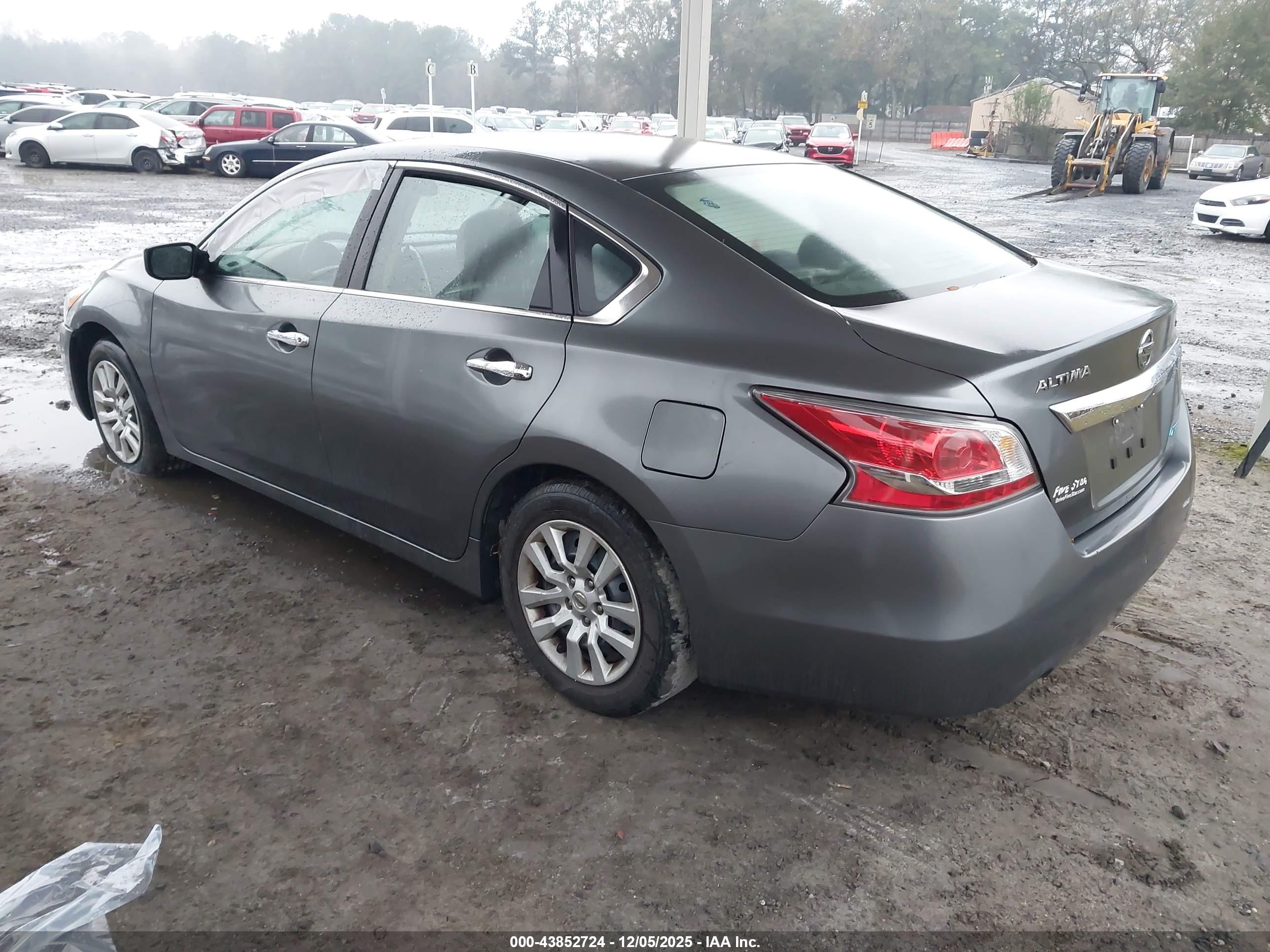 NISSAN ALTIMA image 3